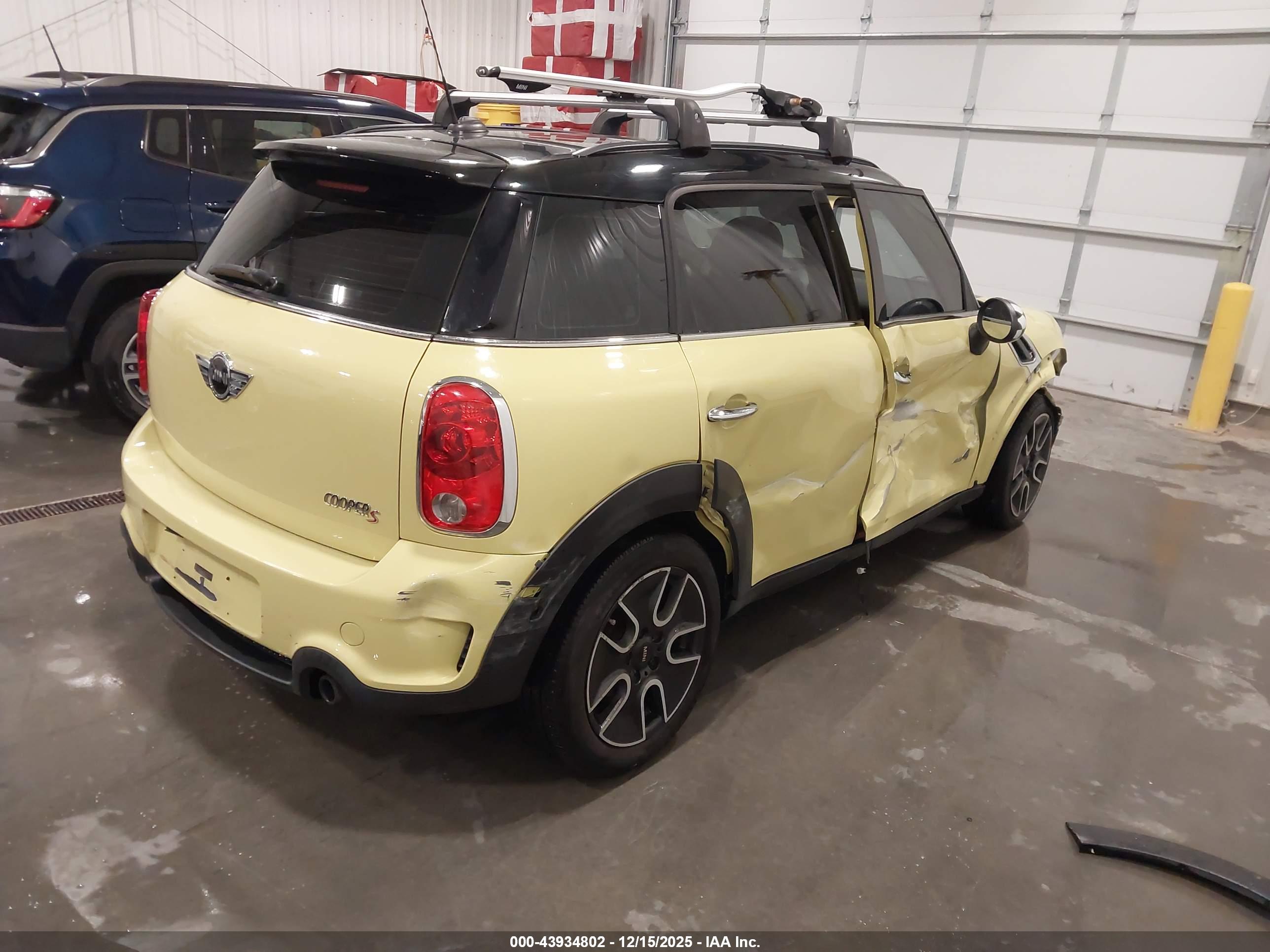 MINI COOPER image 4