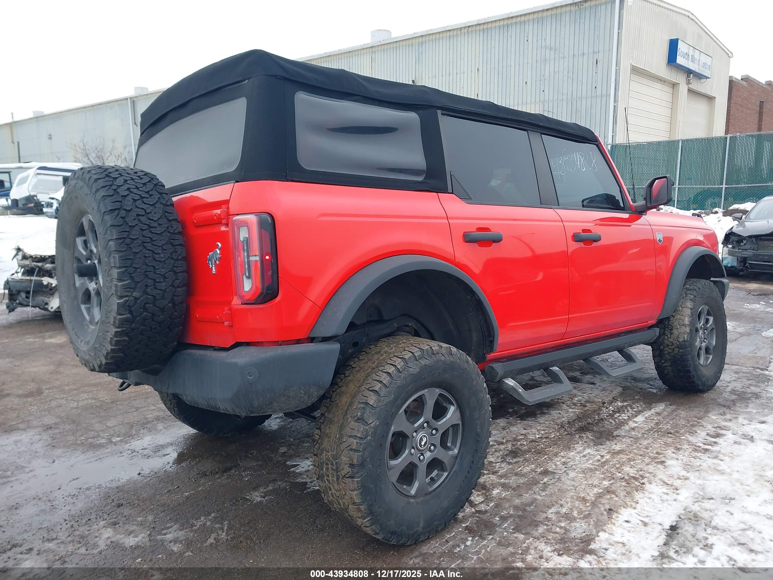 FORD BRONCO image 4
