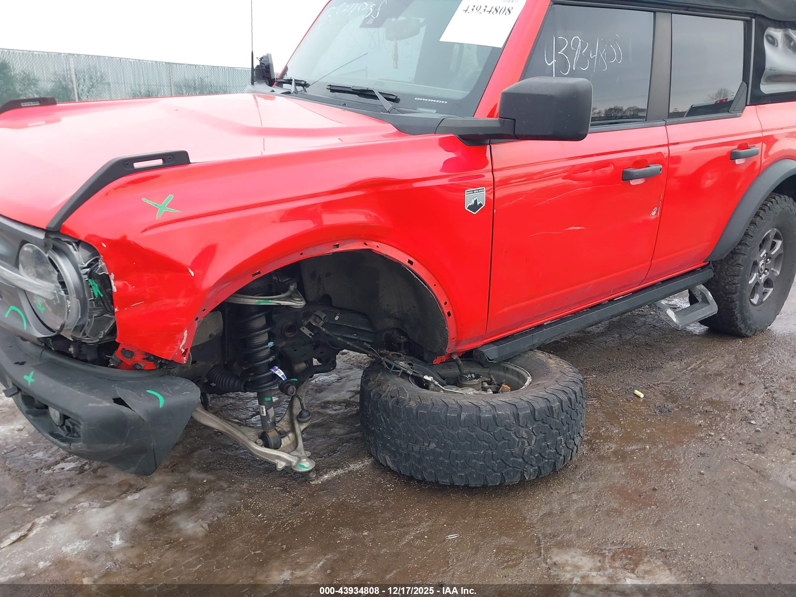FORD BRONCO image 6