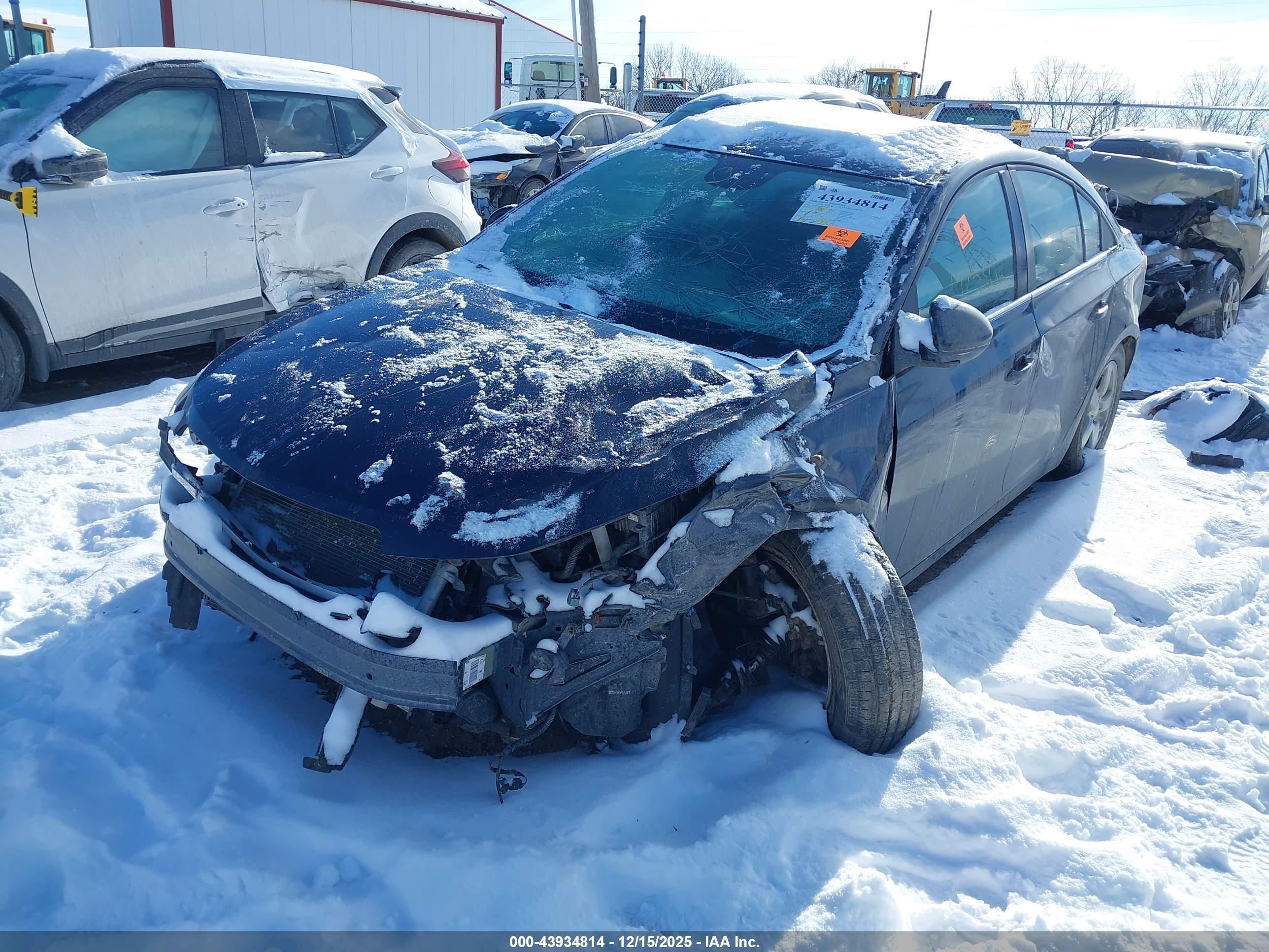 CHEVROLET CRUZE image 2