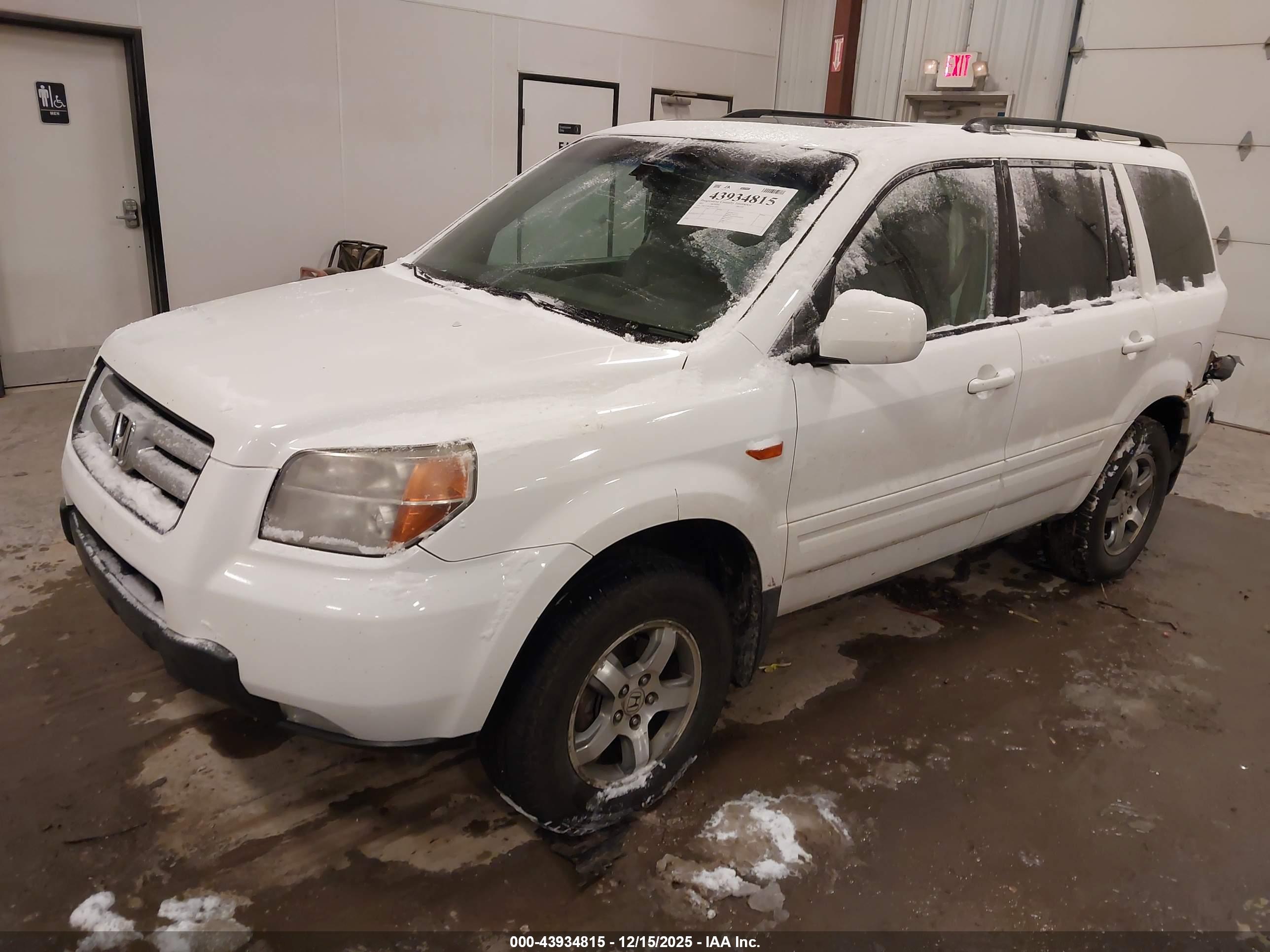 HONDA PILOT image 2