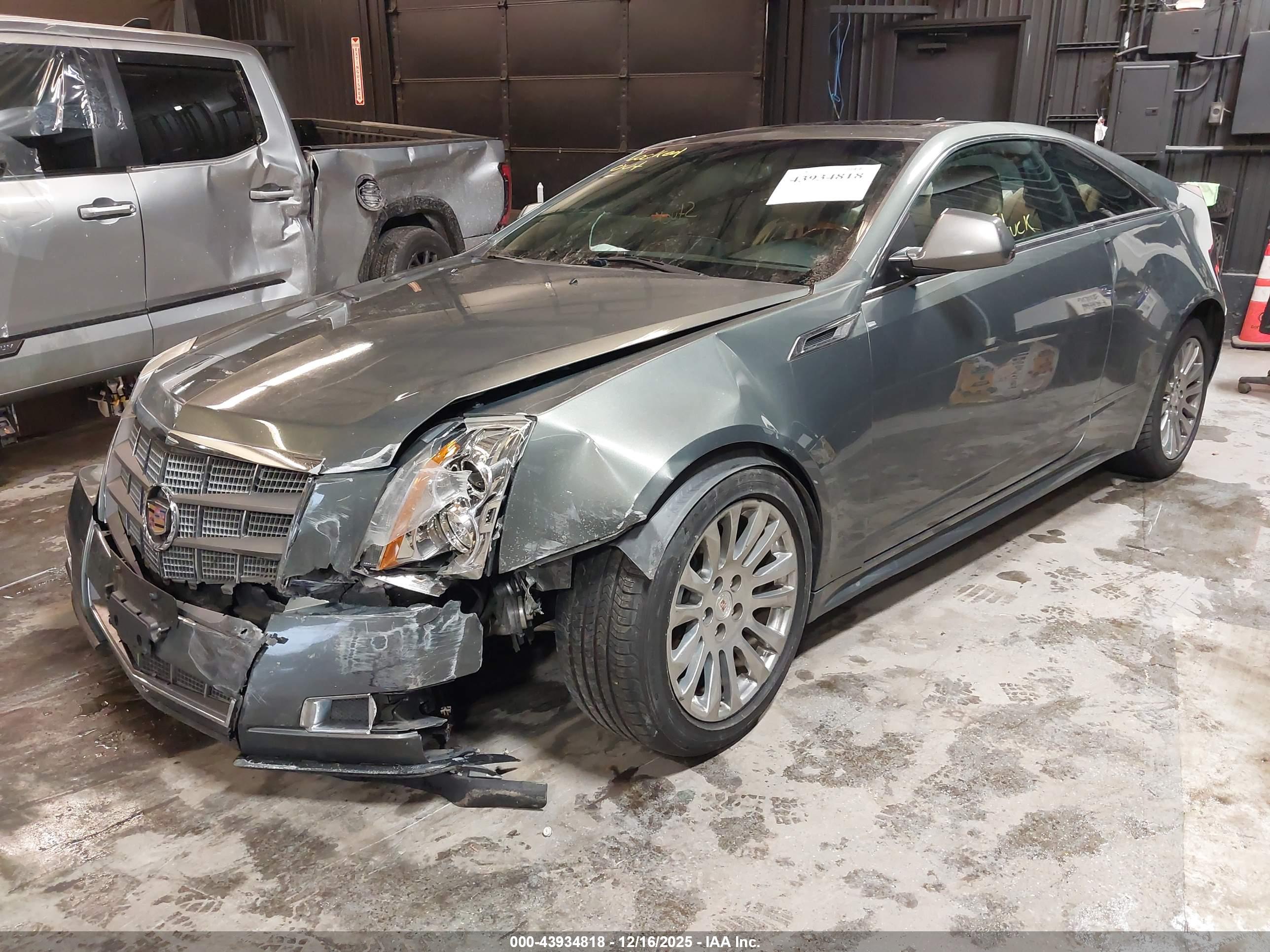 CADILLAC CTS image 2