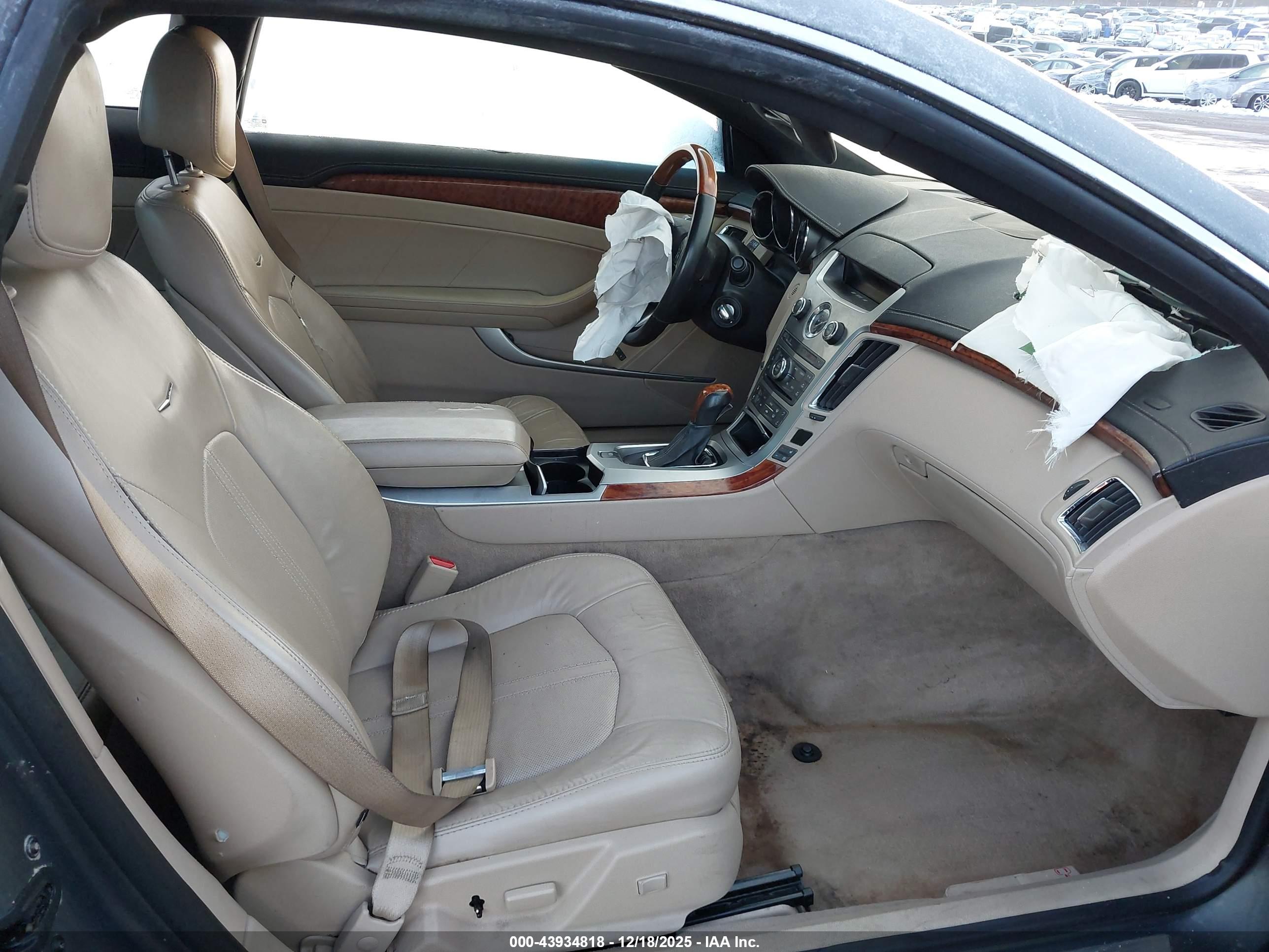 CADILLAC CTS image 5