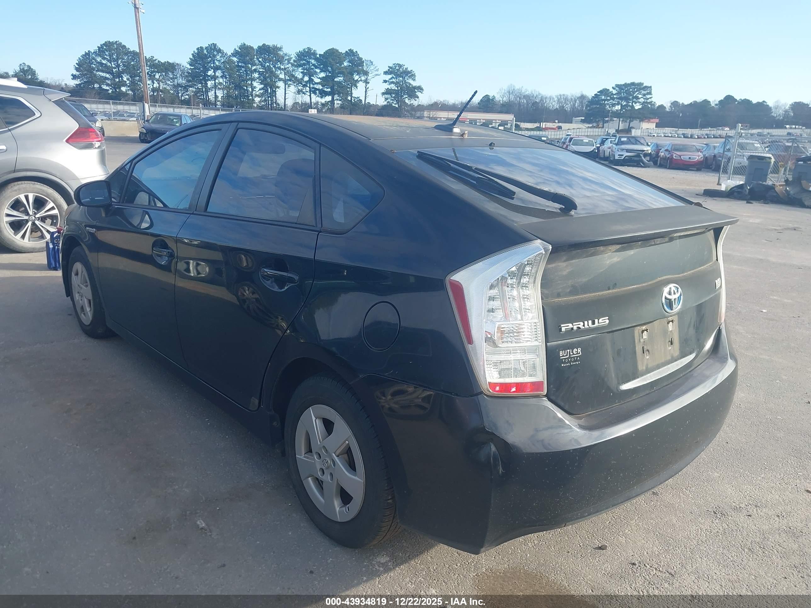 TOYOTA PRIUS image 3