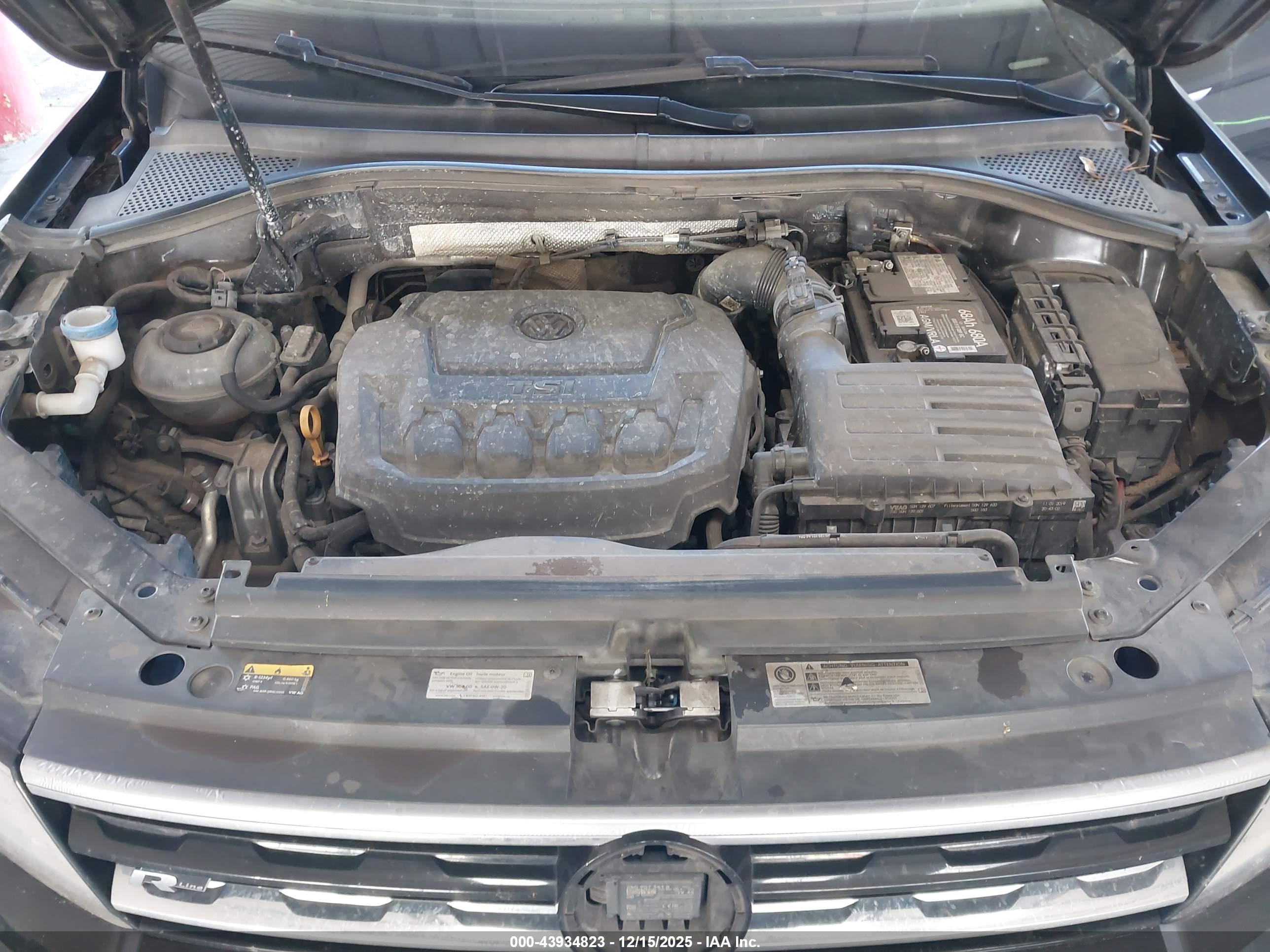 VOLKSWAGEN TIGUAN image 10