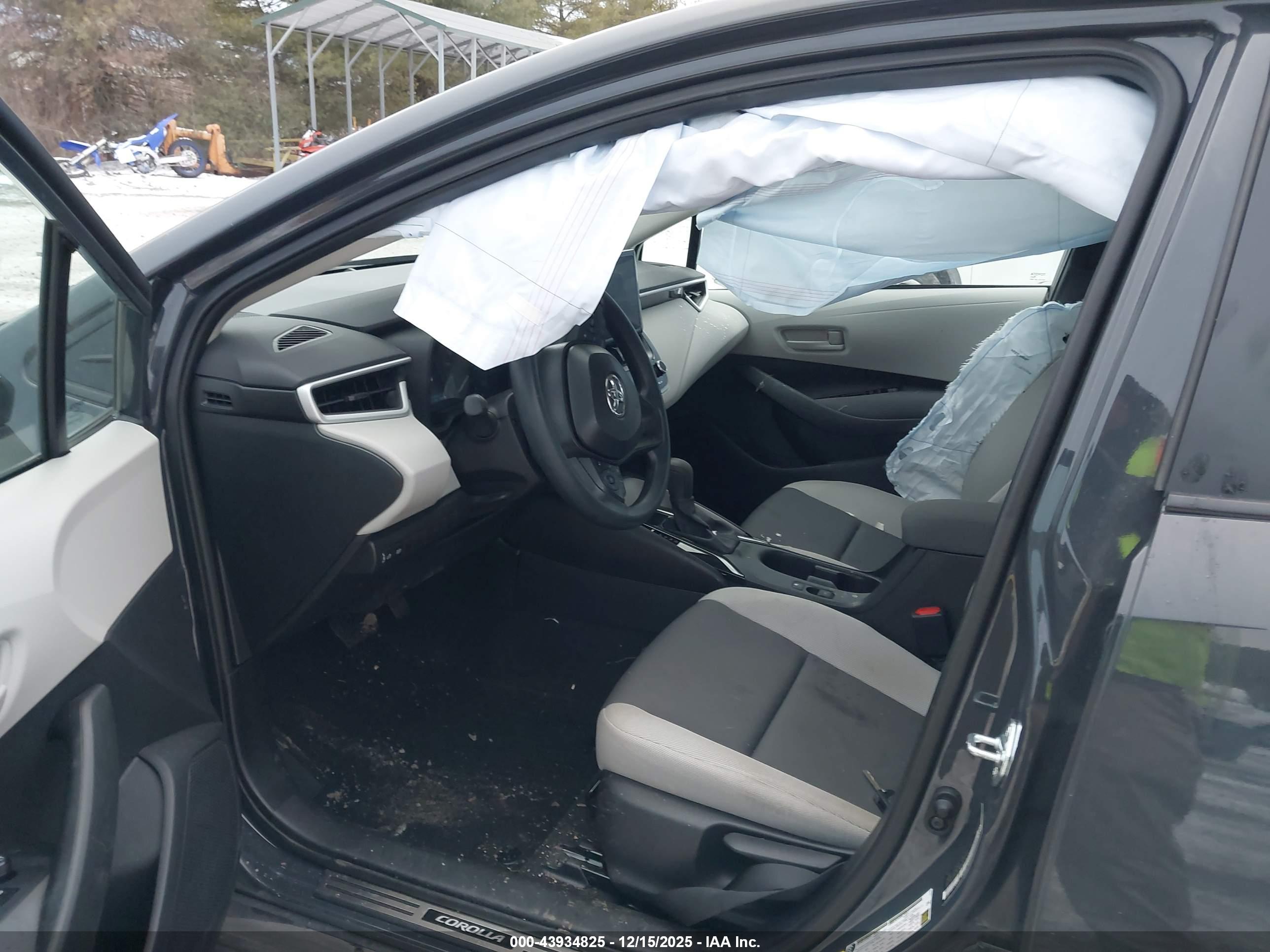 TOYOTA COROLLA image 5