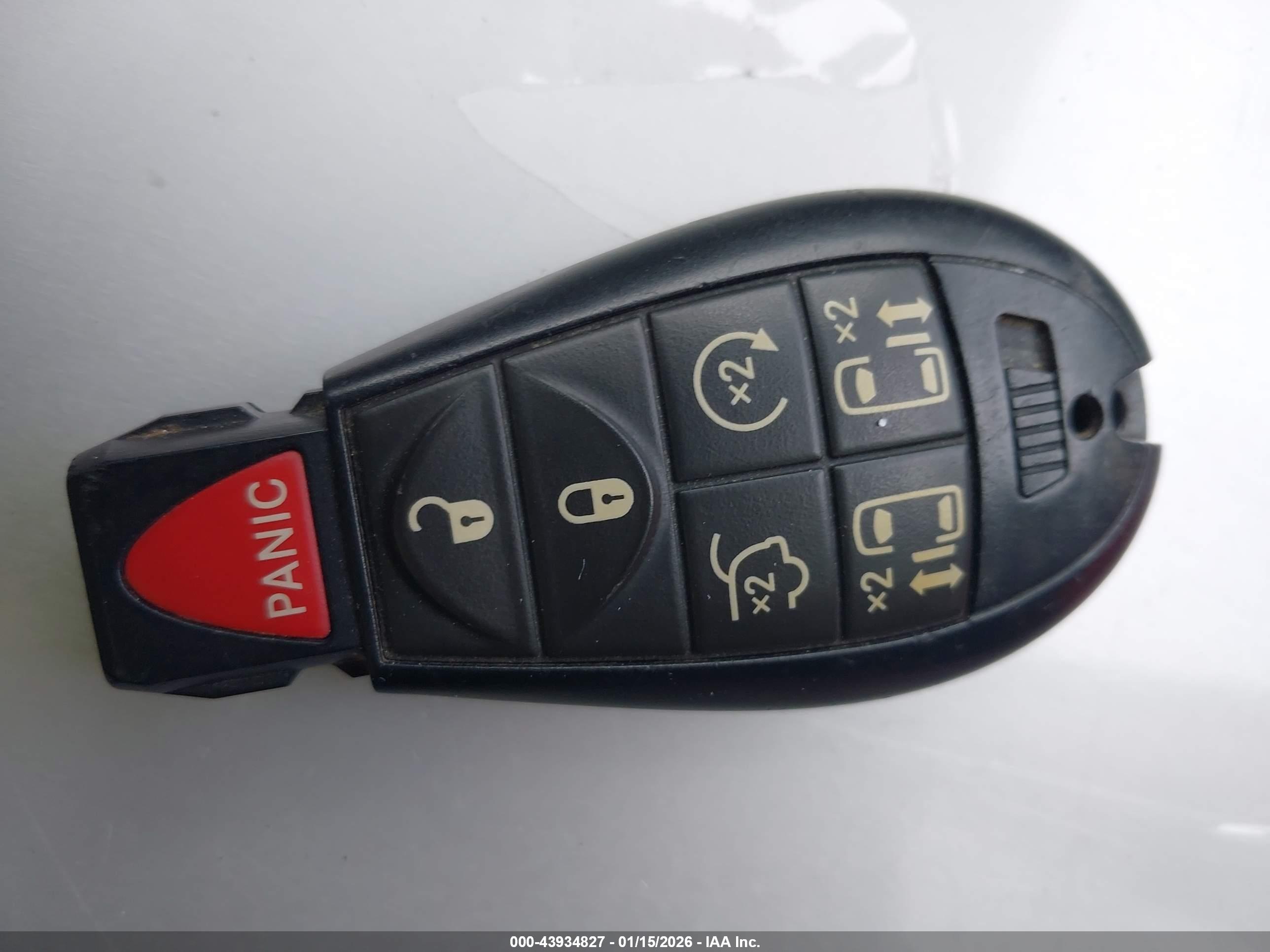 CHRYSLER TOWN image 11