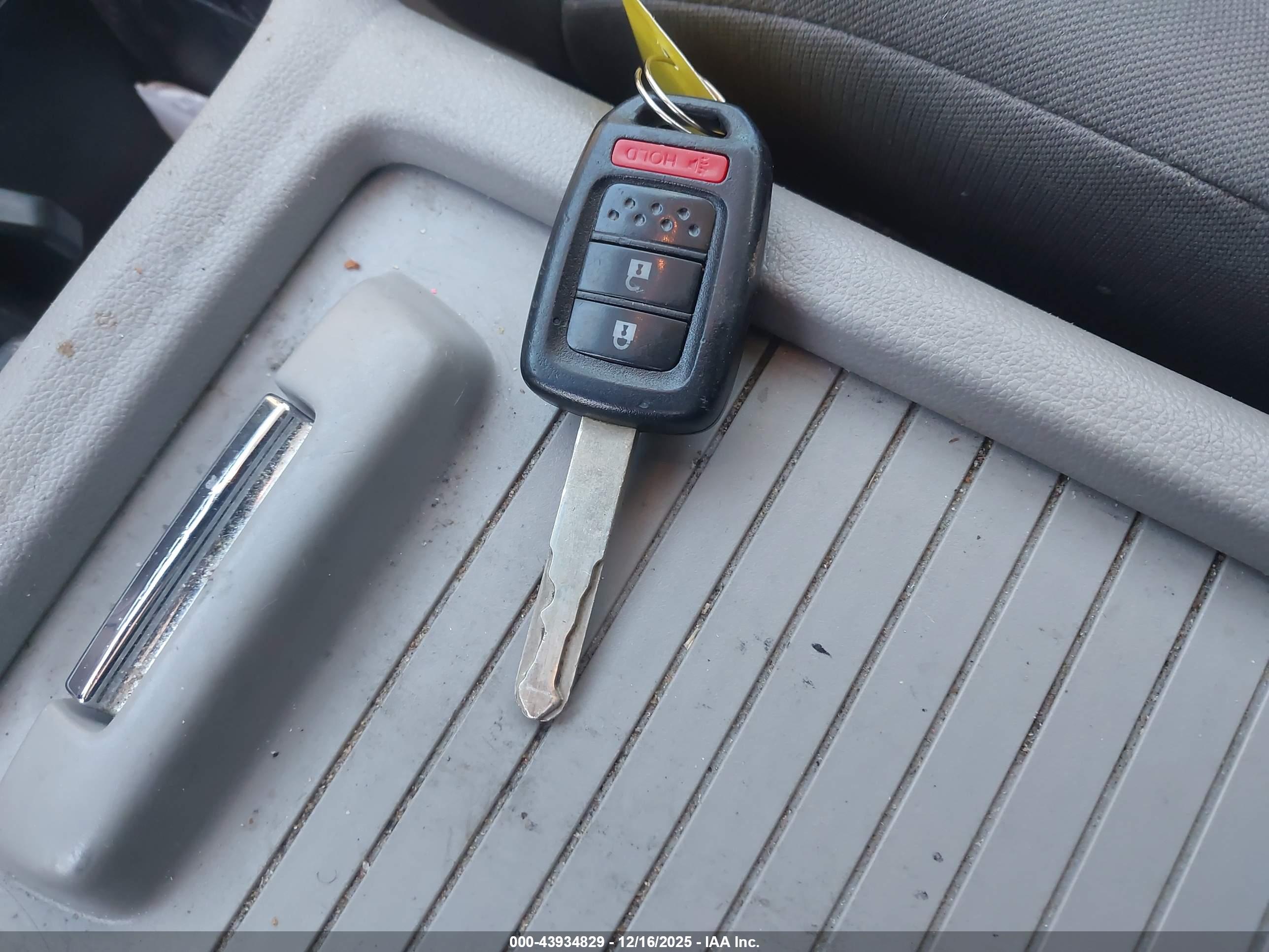 HONDA CR-V image 11