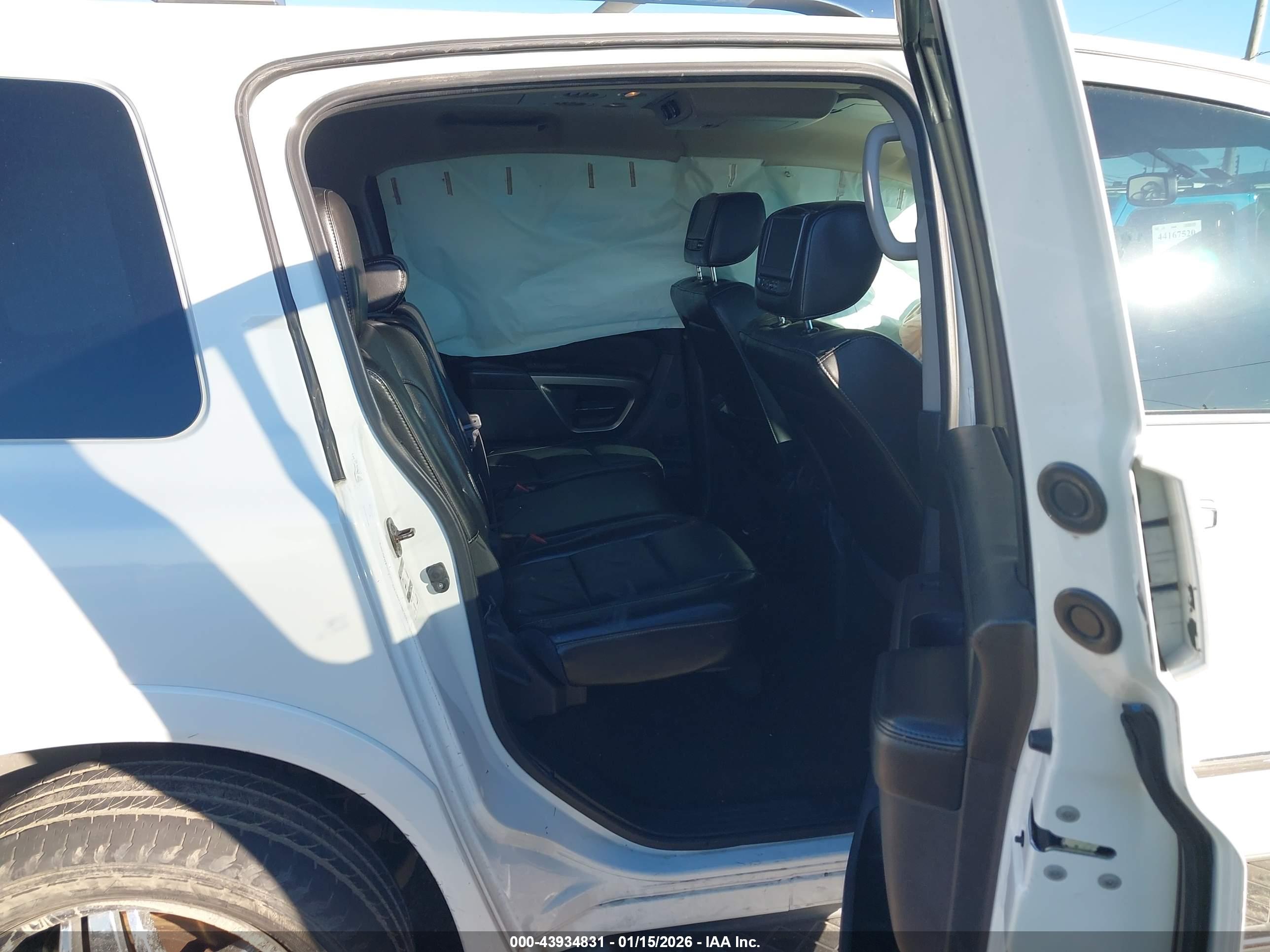 NISSAN ARMADA image 8