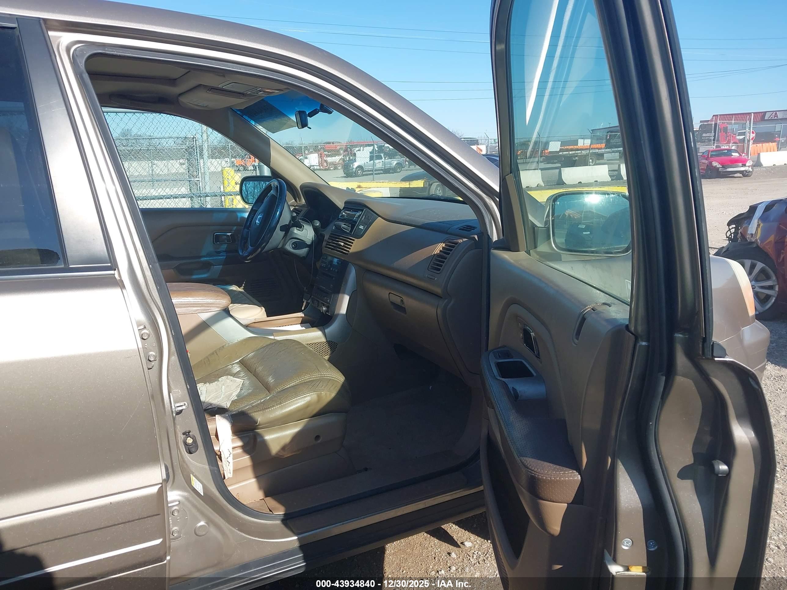 HONDA PILOT image 5