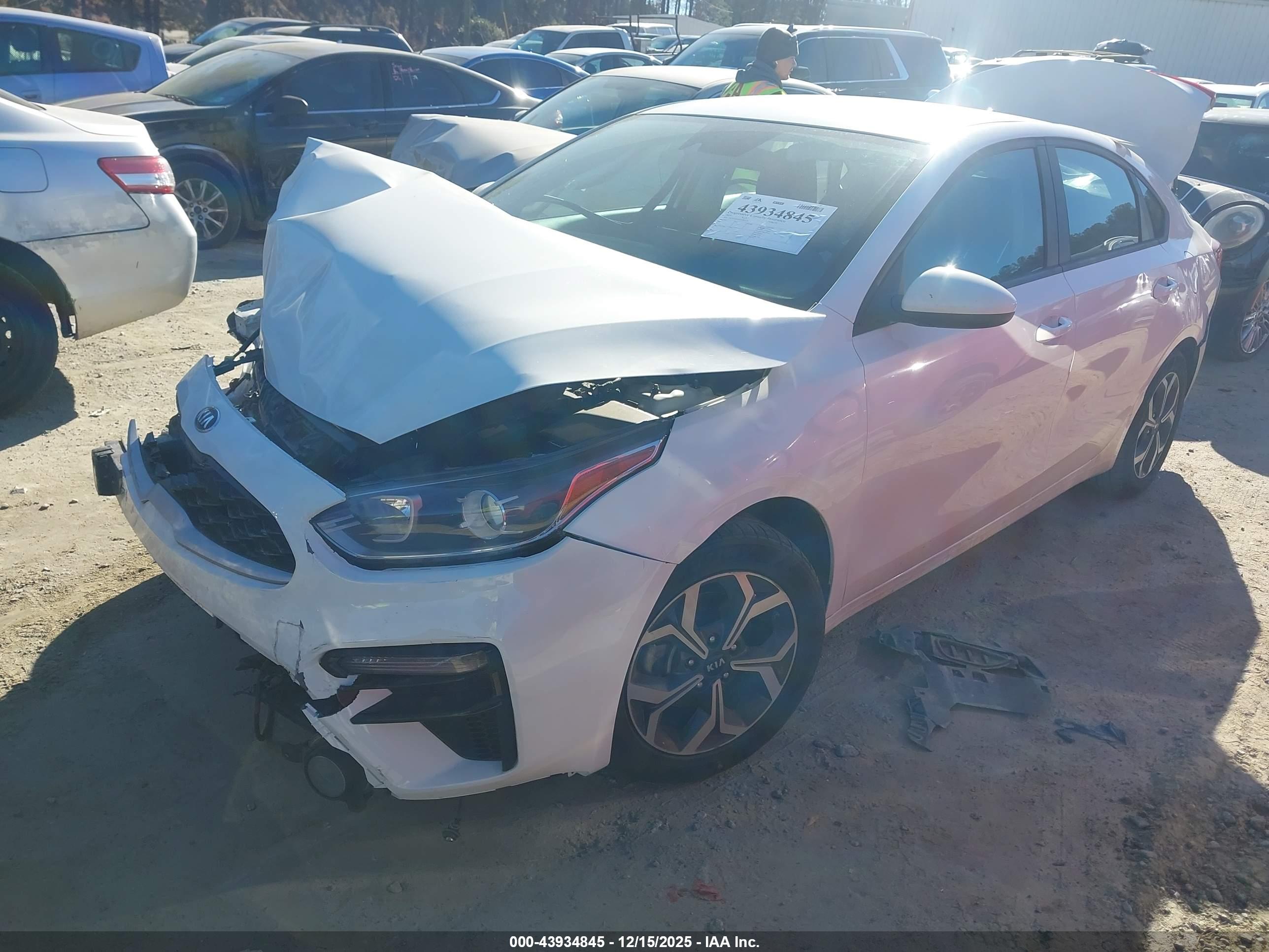 KIA FORTE image 2