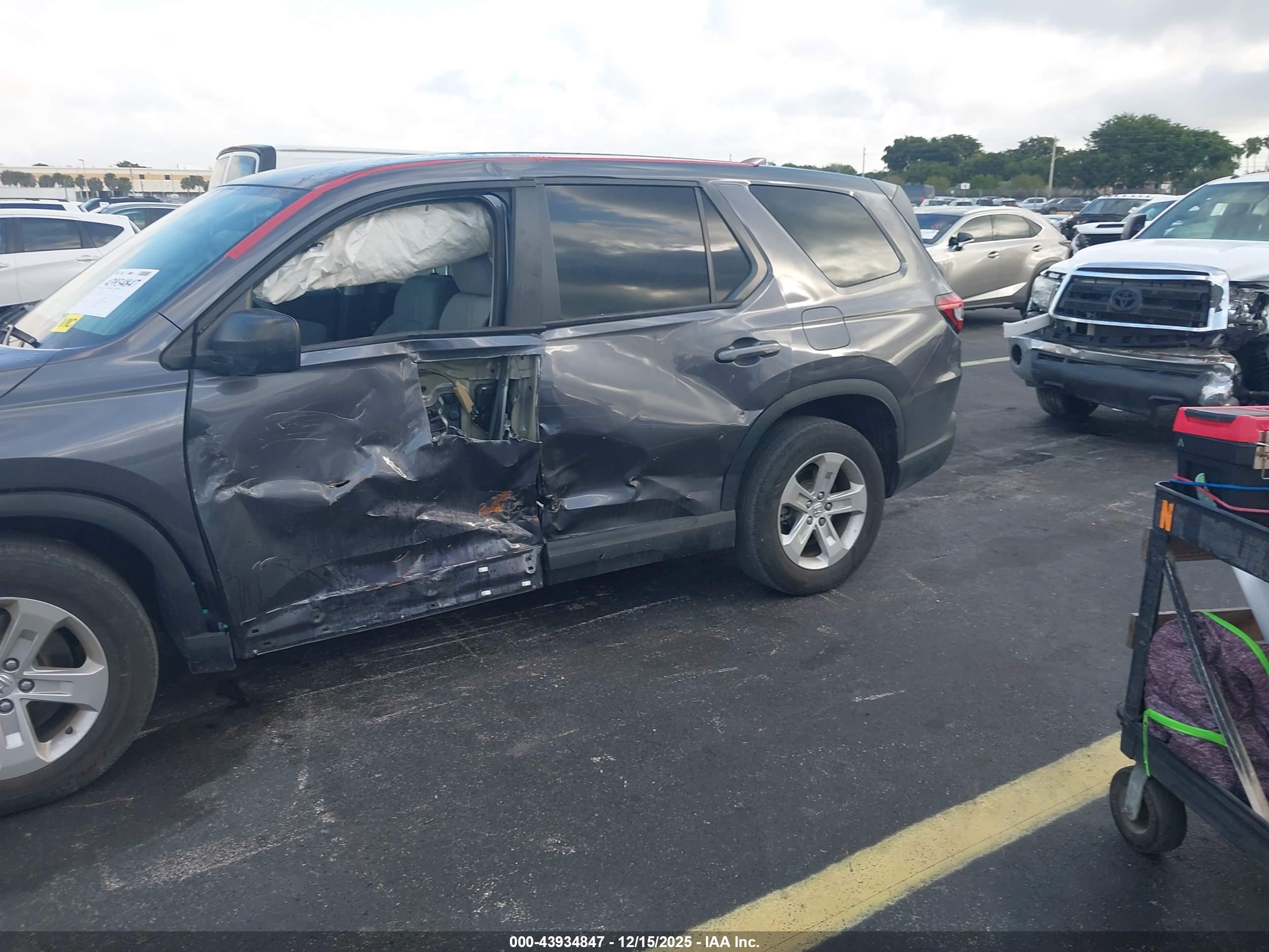 HONDA PILOT image 6