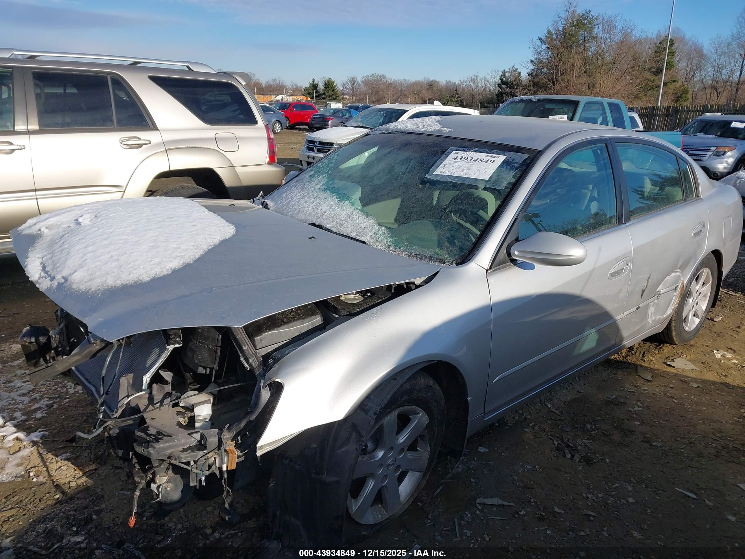 NISSAN ALTIMA image 2