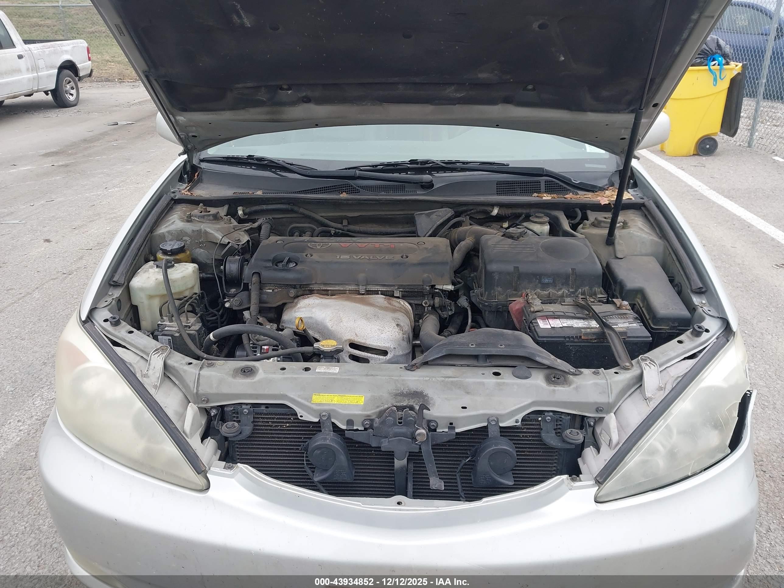 TOYOTA CAMRY image 10
