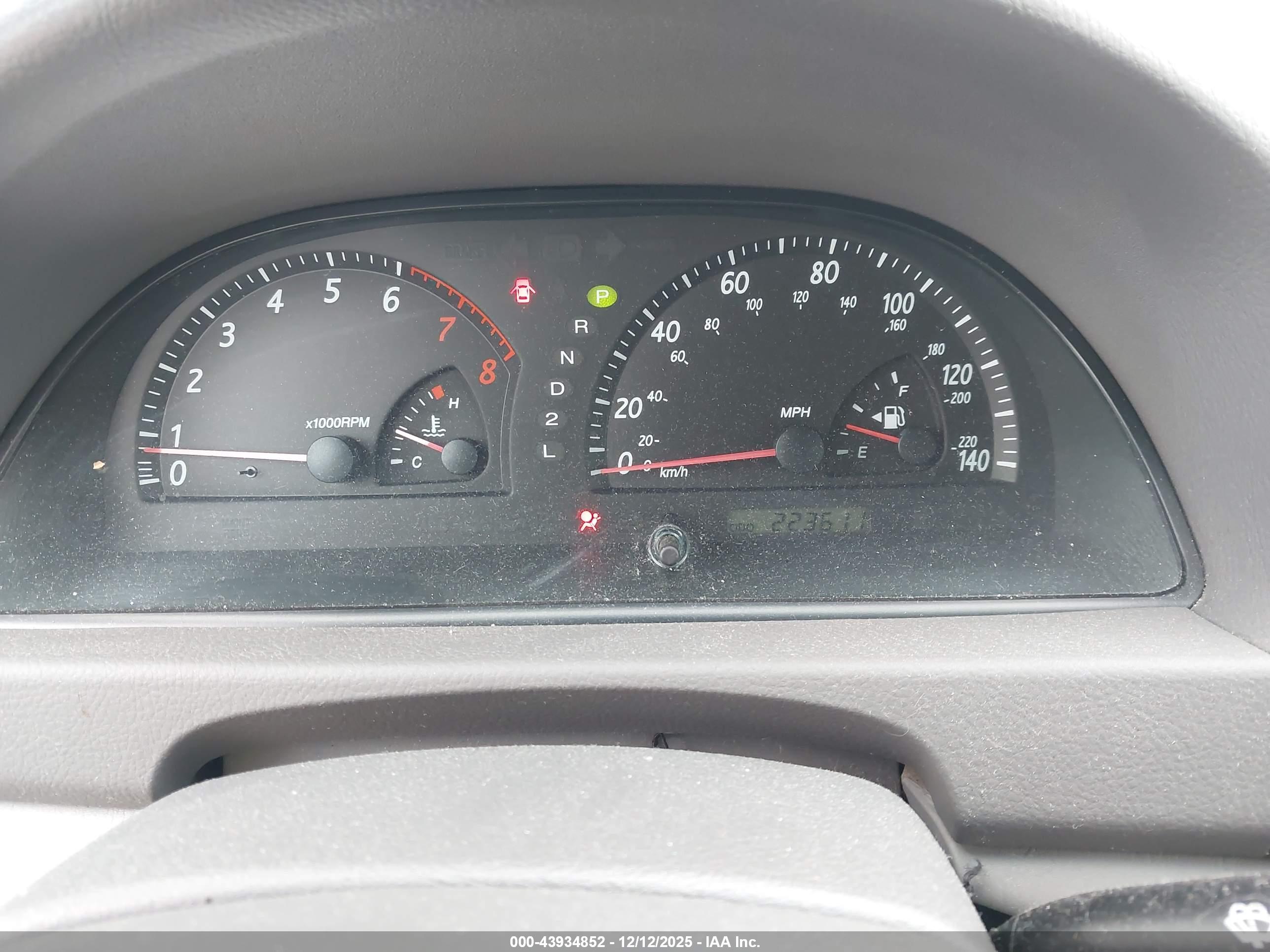 TOYOTA CAMRY image 7