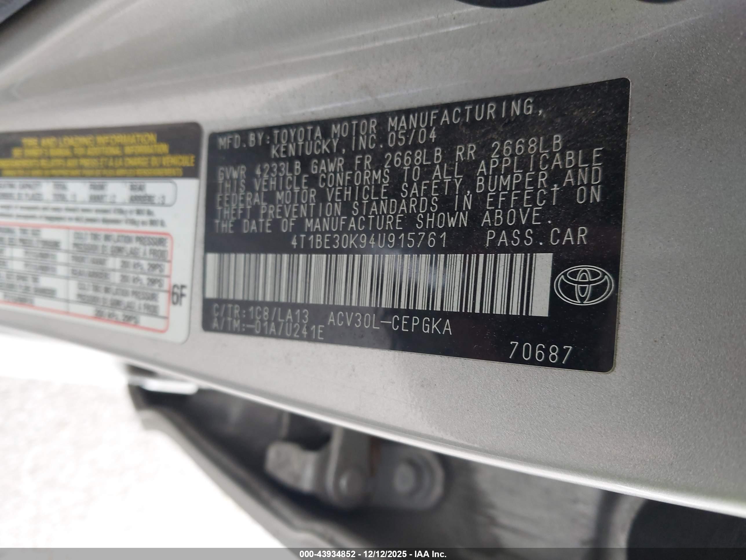 TOYOTA CAMRY image 9
