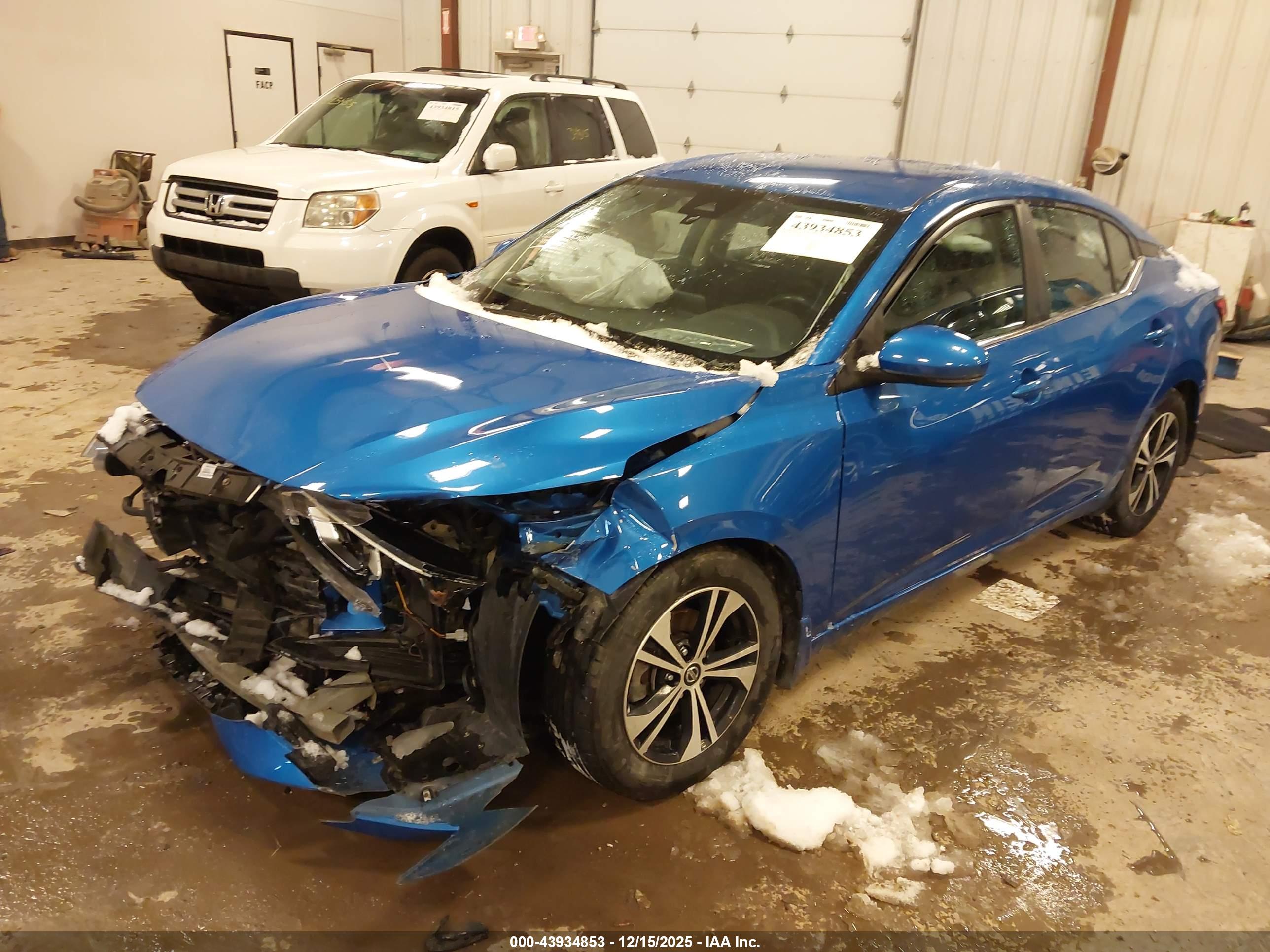 NISSAN SENTRA image 2