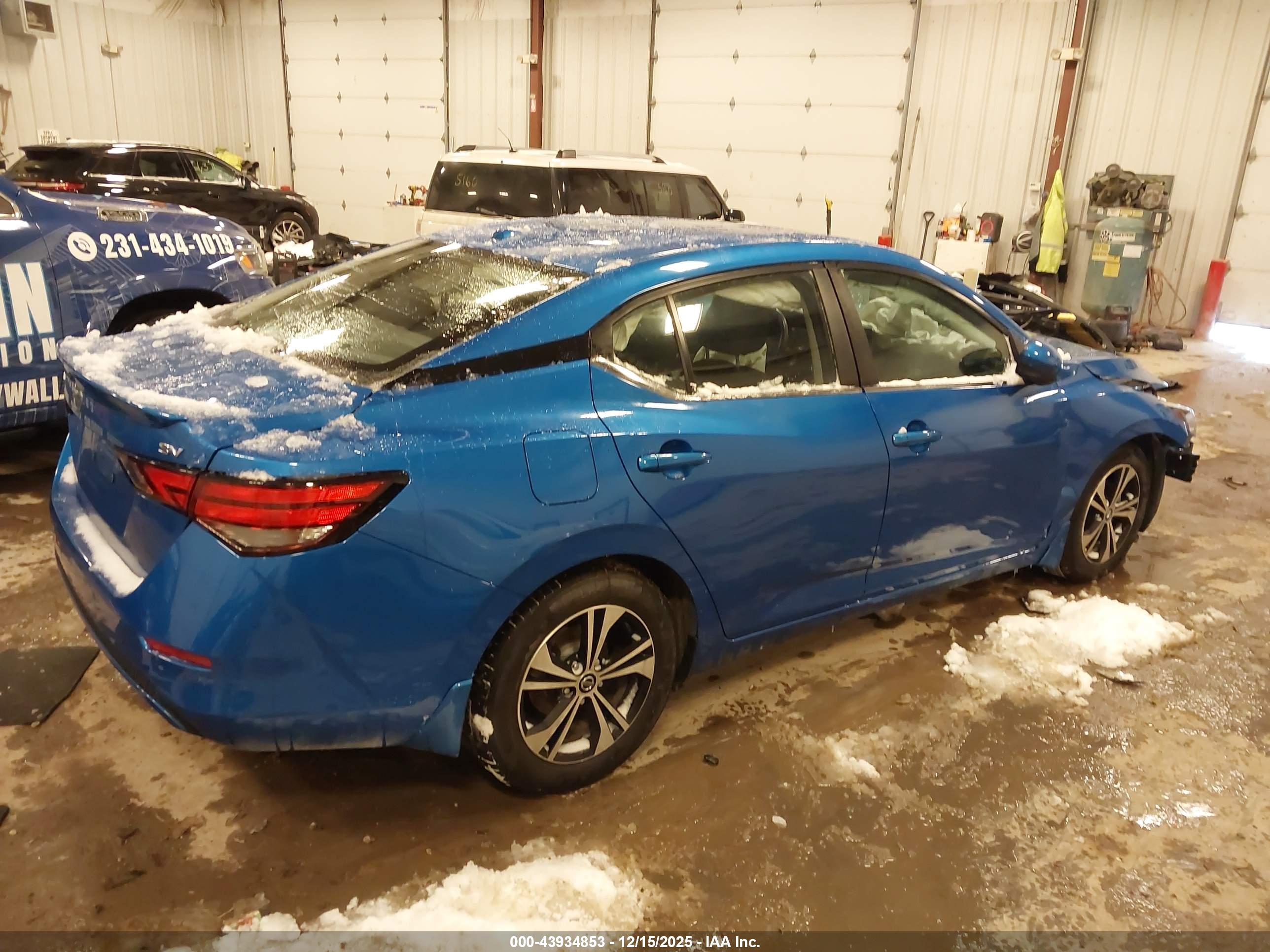 NISSAN SENTRA image 4