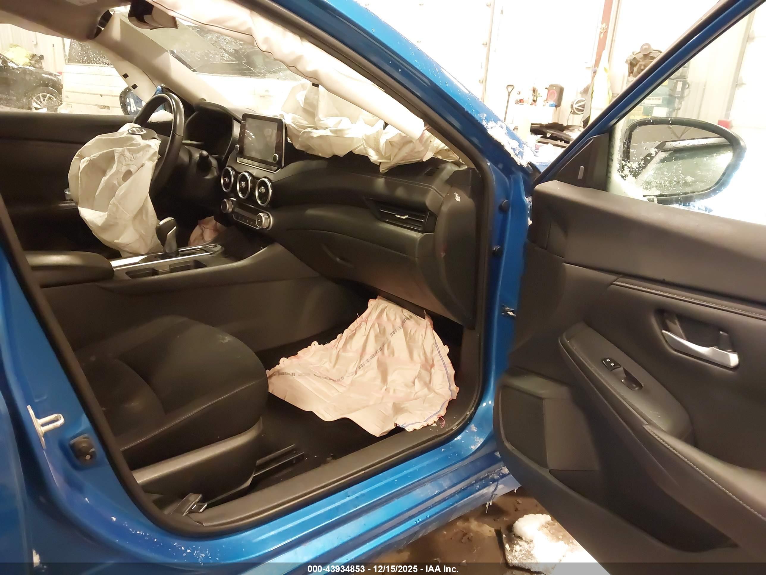 NISSAN SENTRA image 5