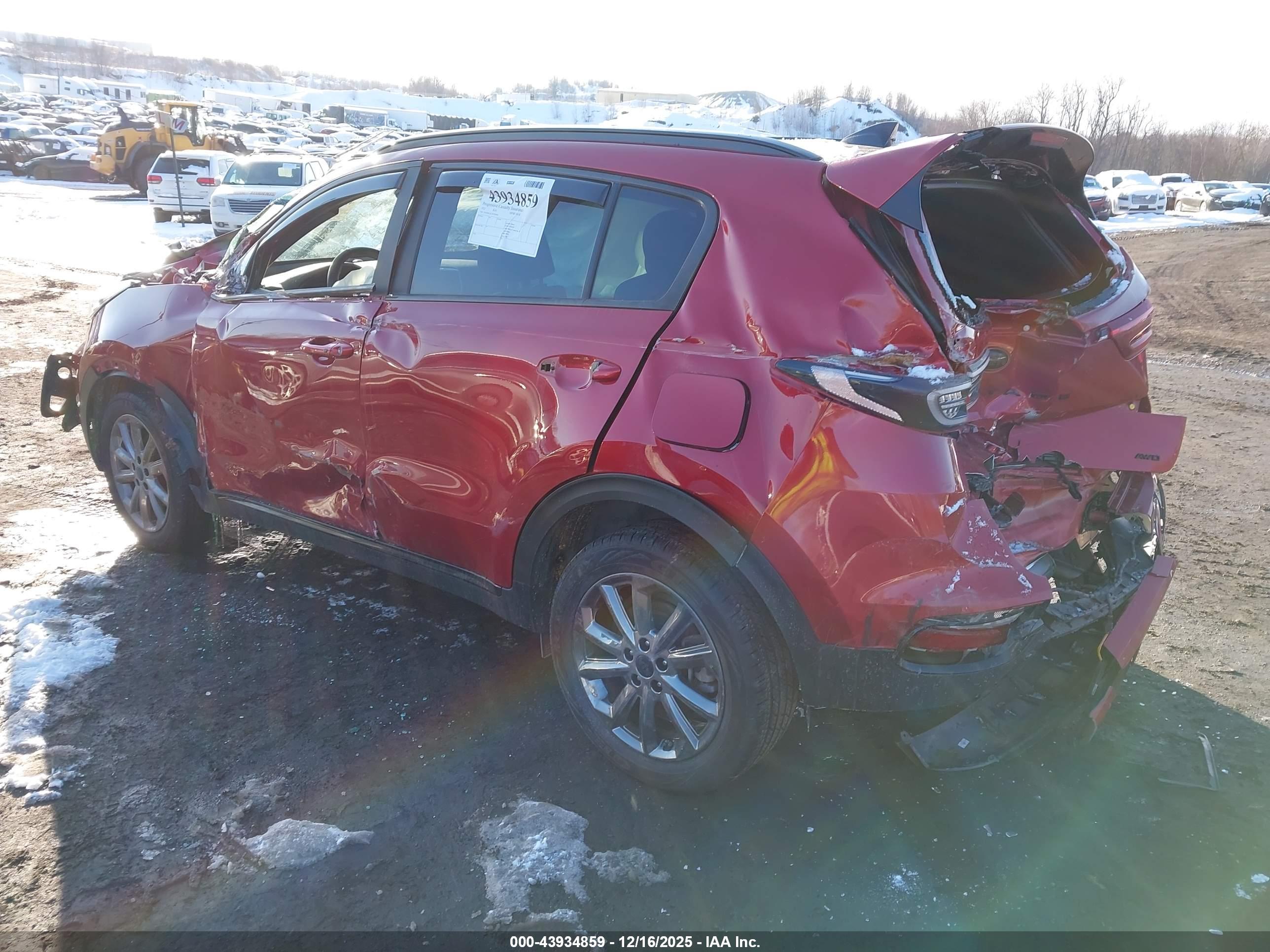 KIA SPORTAGE image 3