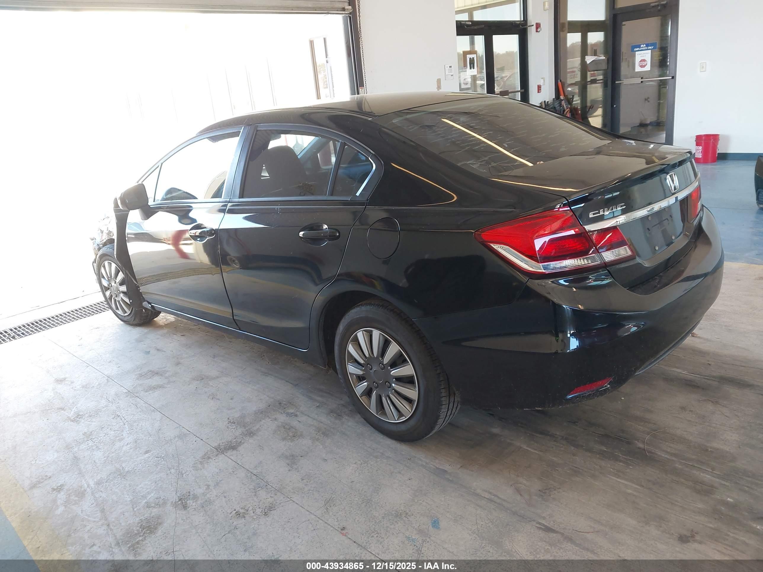 HONDA CIVIC image 3