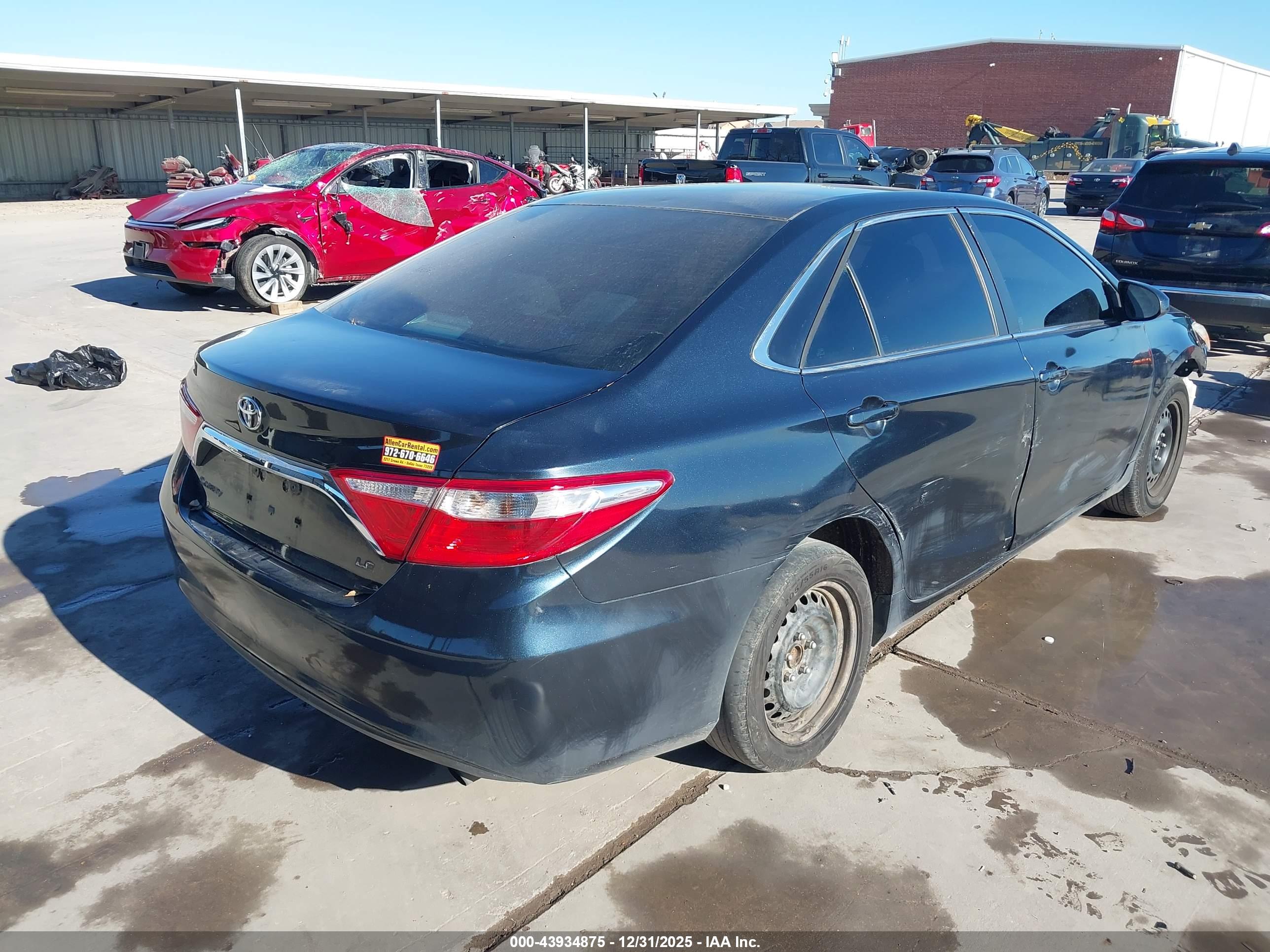 TOYOTA CAMRY image 4