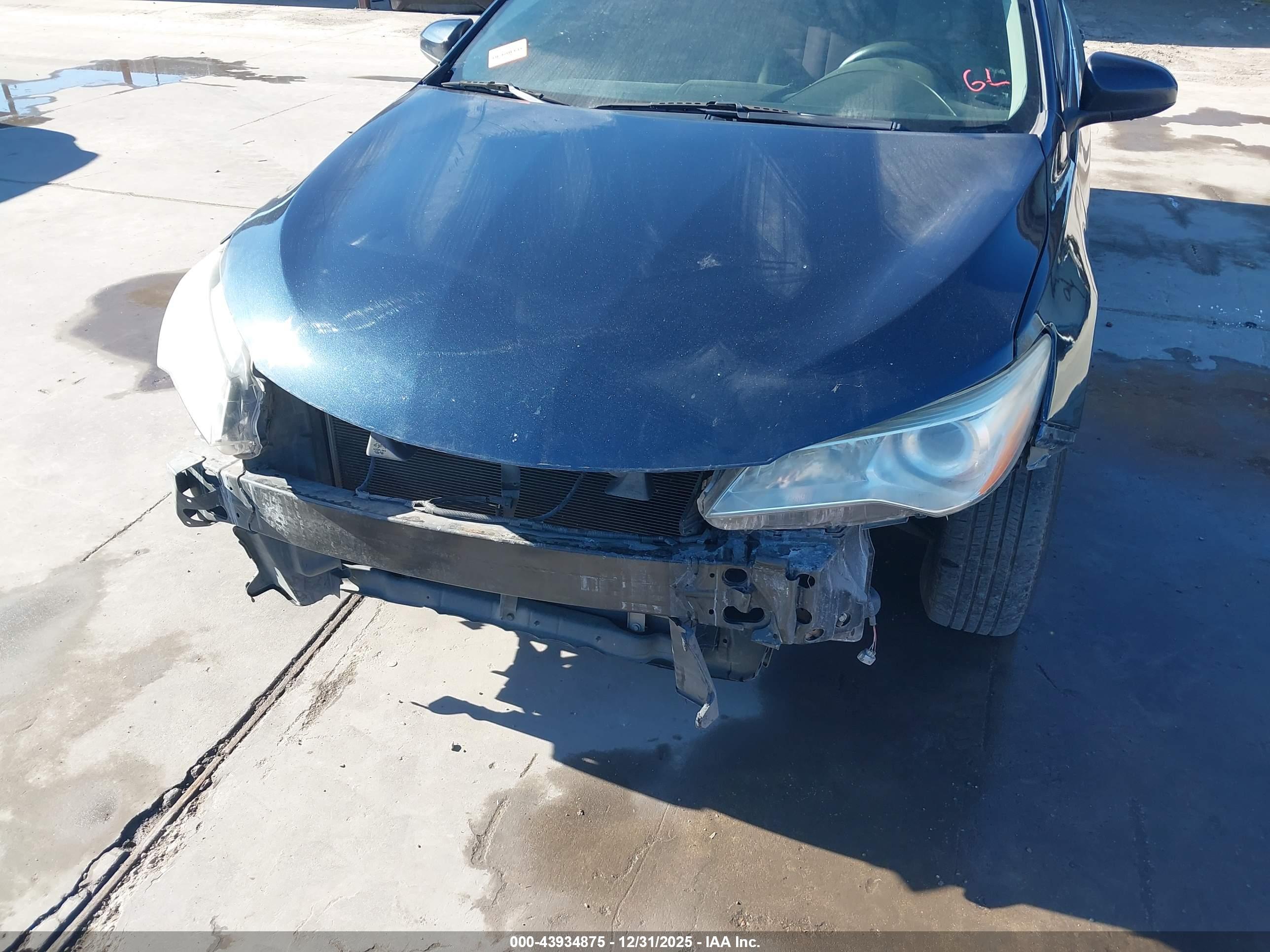 TOYOTA CAMRY image 6
