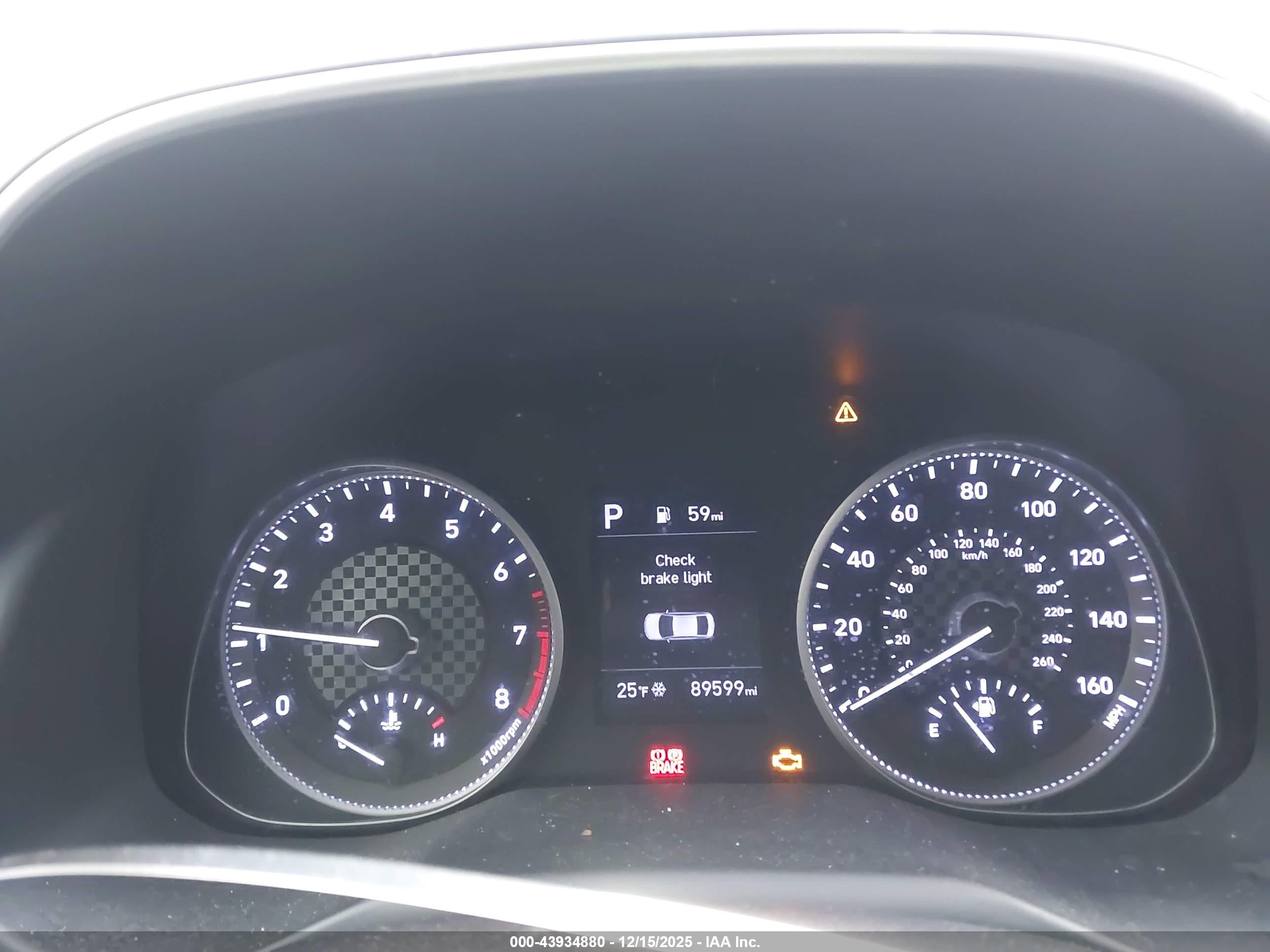 HYUNDAI ELANTRA image 7