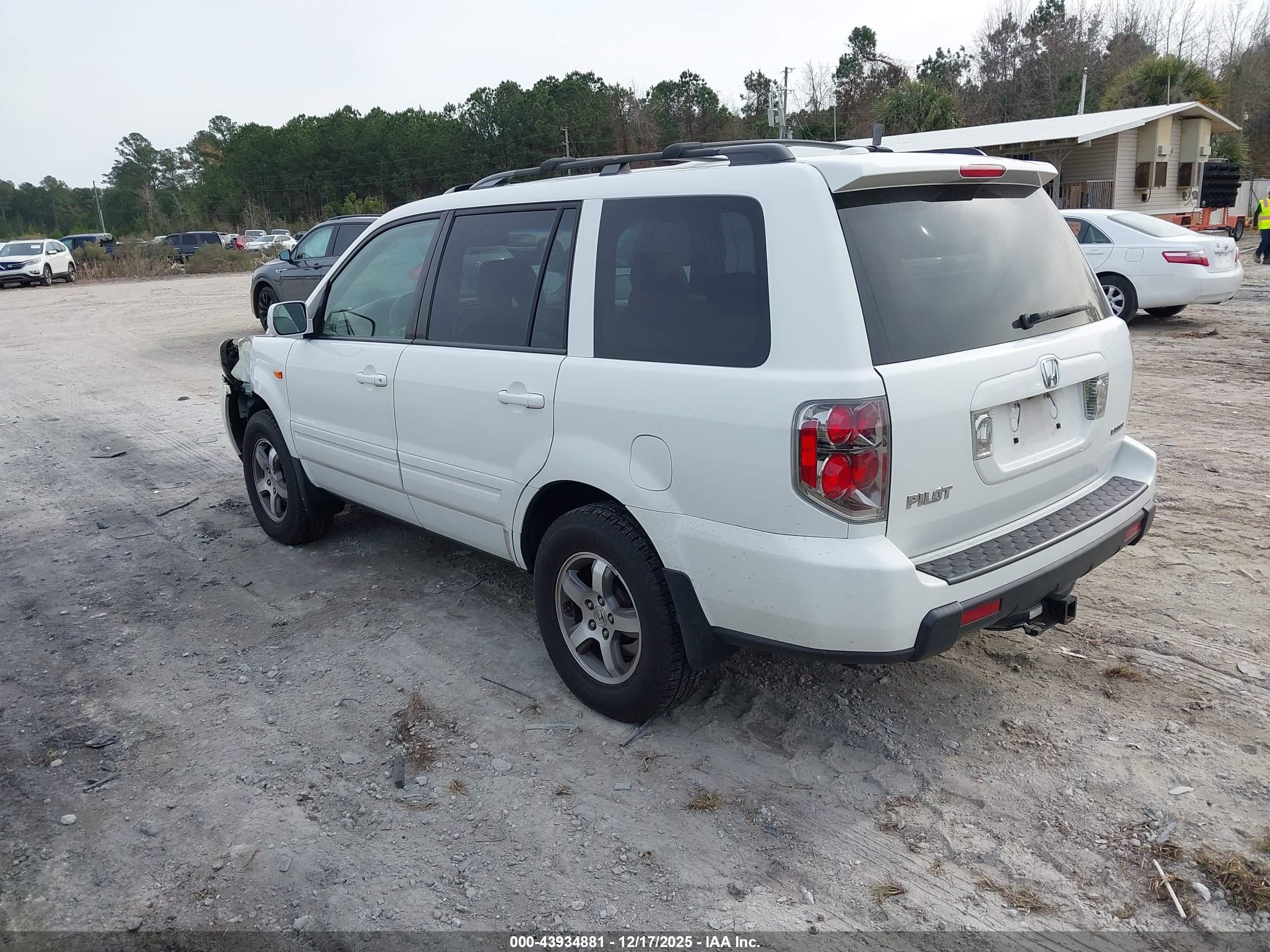 HONDA PILOT image 3