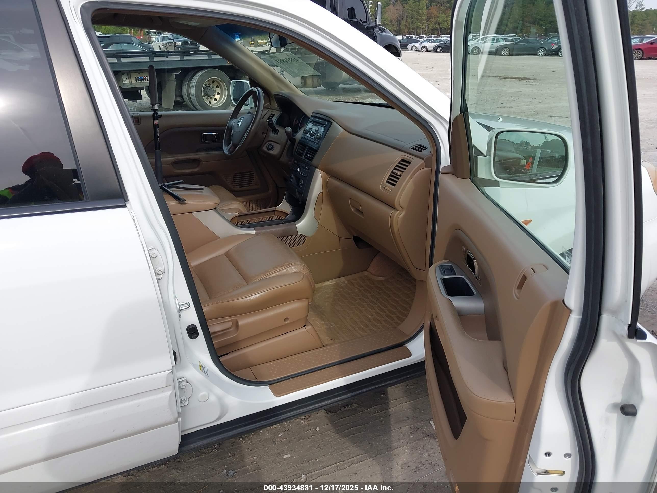 HONDA PILOT image 5