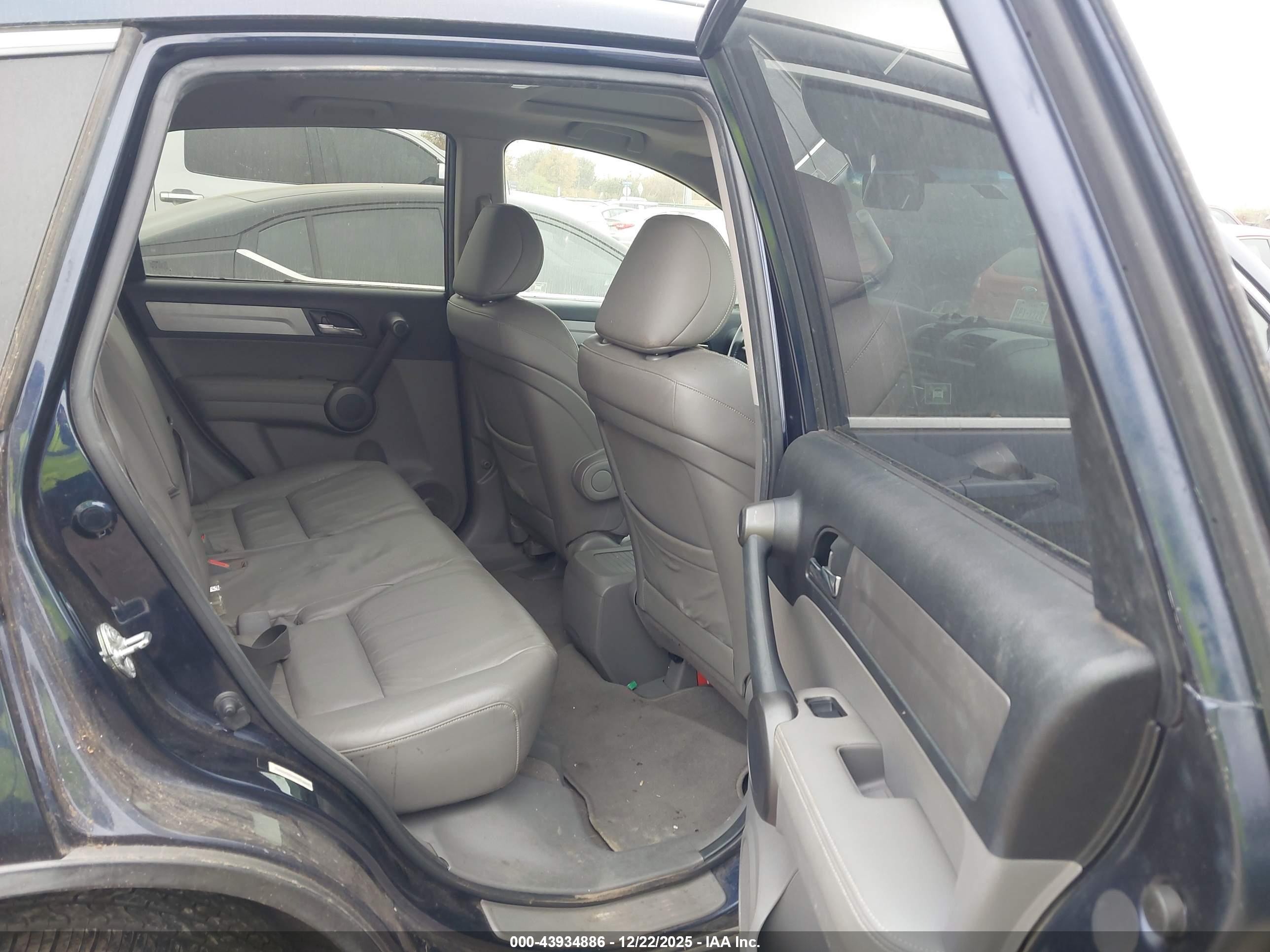 HONDA CR-V image 8