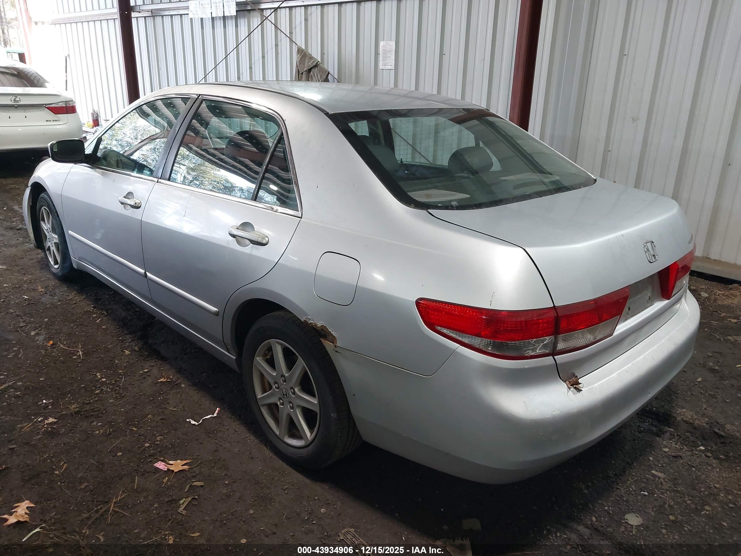 HONDA ACCORD image 3