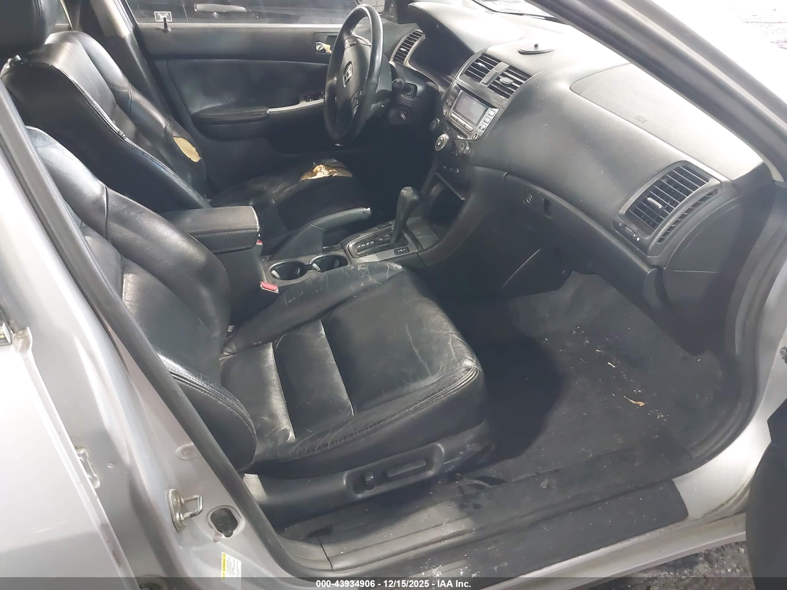 HONDA ACCORD image 5