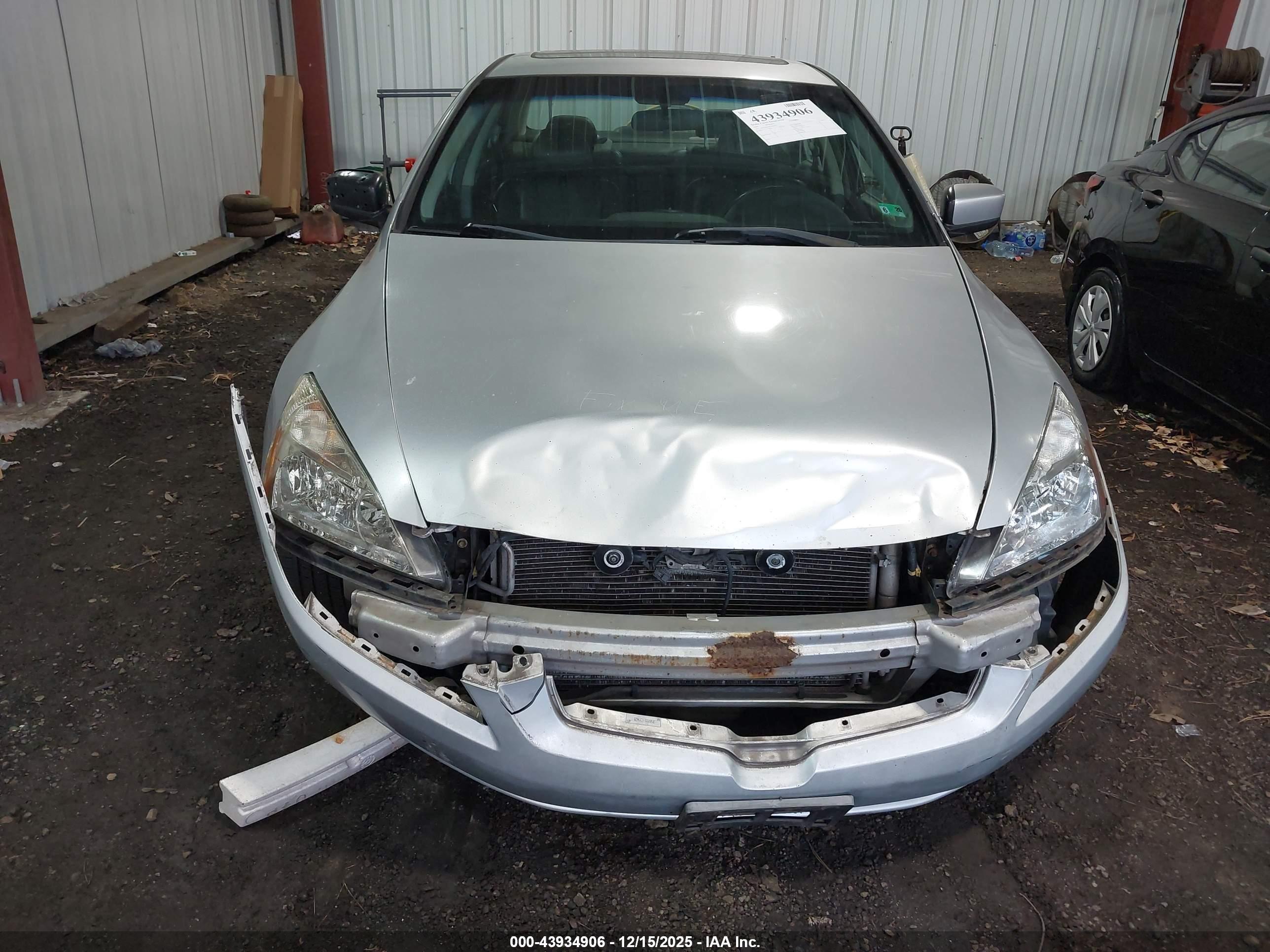 HONDA ACCORD image 6