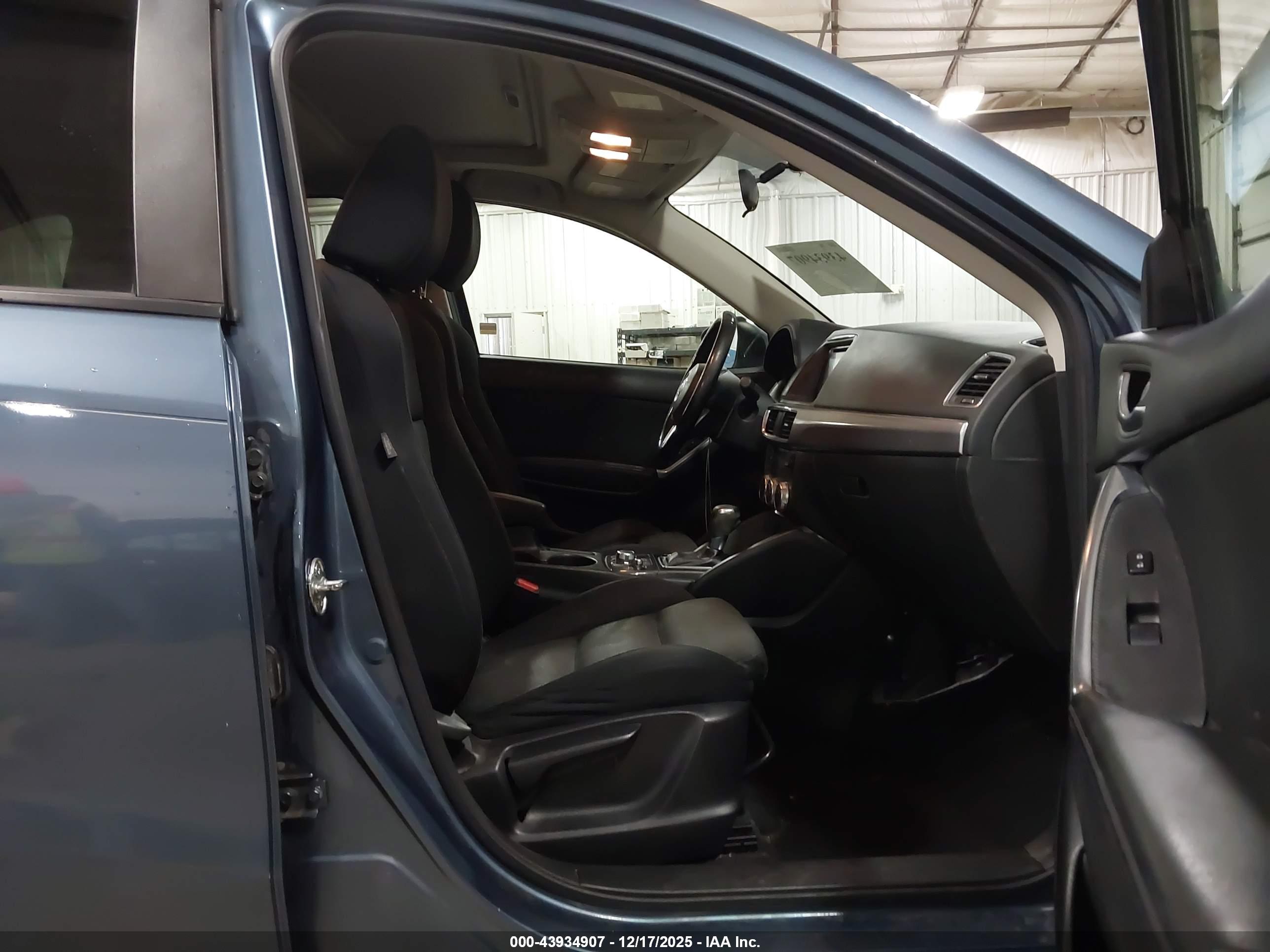 MAZDA CX-5 image 5