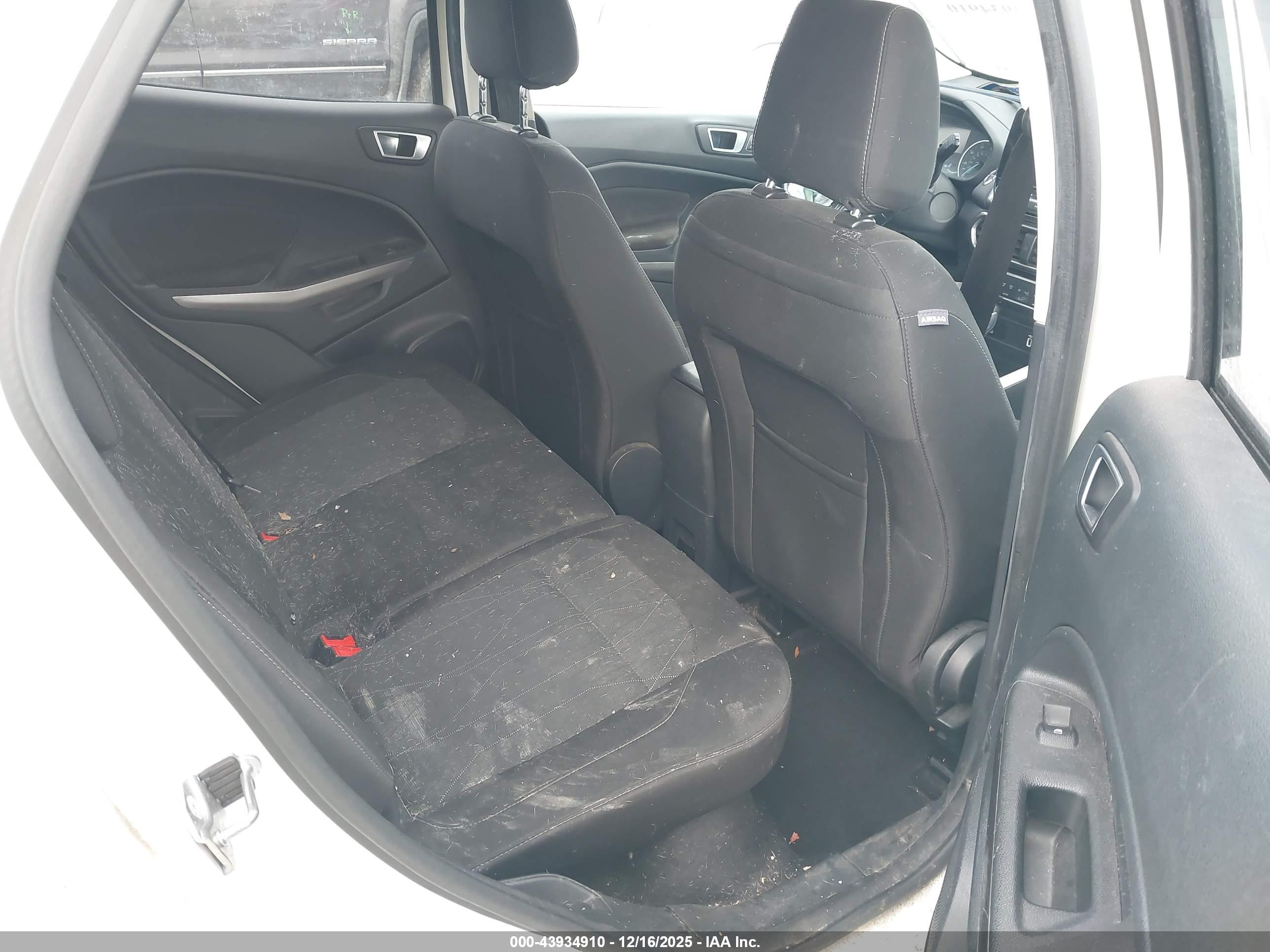 FORD ECOSPORT image 8