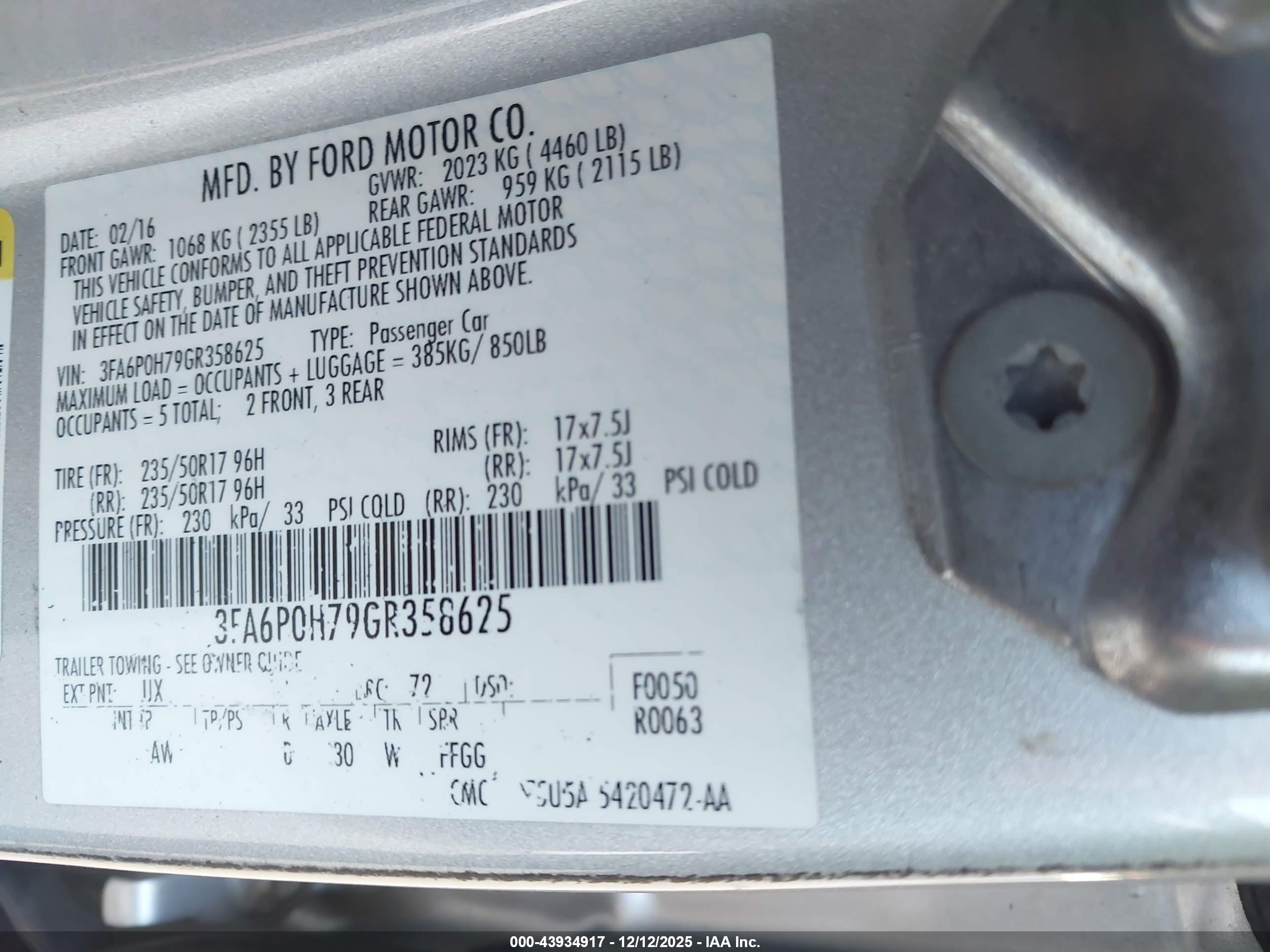 FORD FUSION image 9