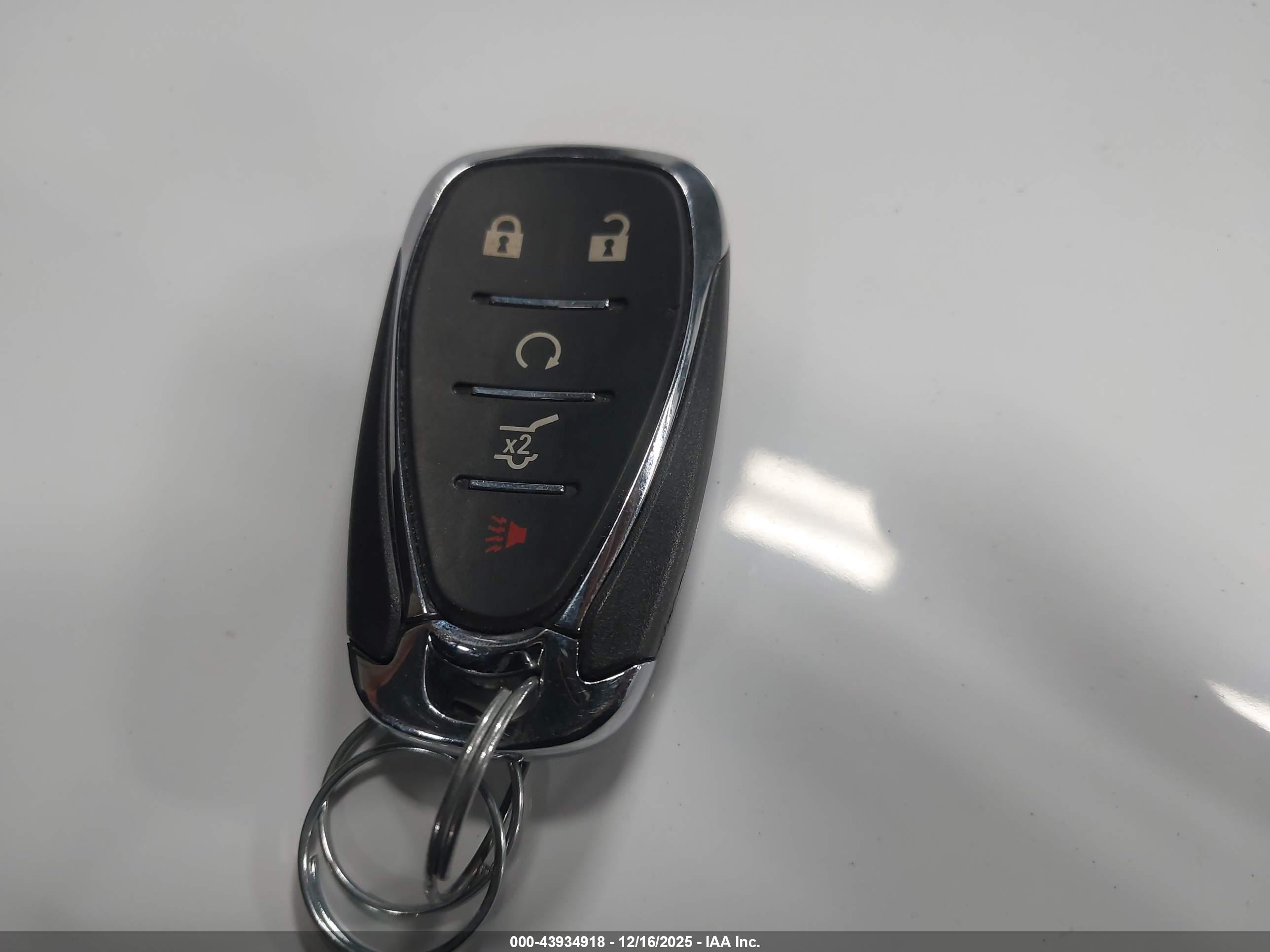CHEVROLET TRAVERSE image 11