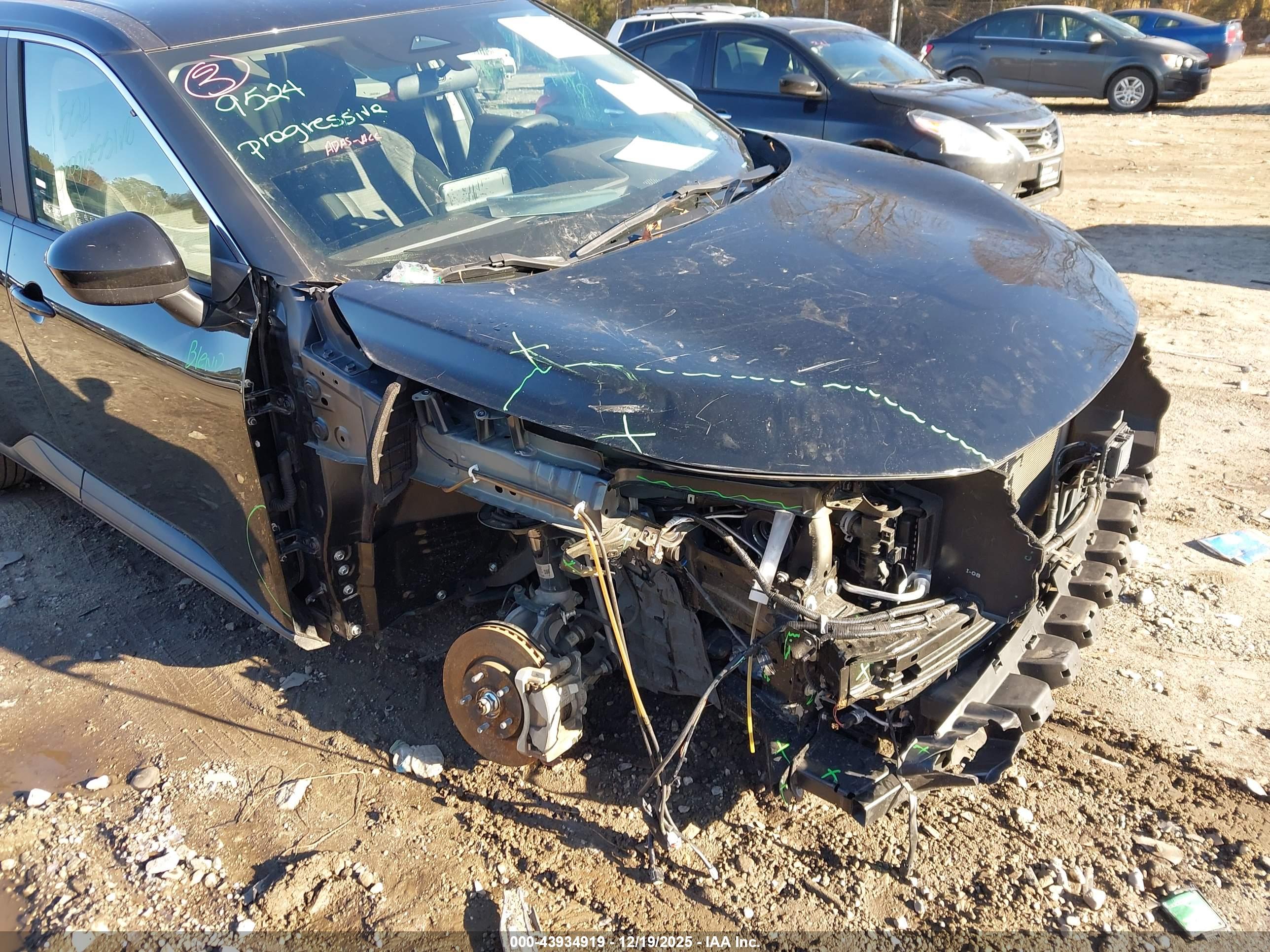 NISSAN ROGUE image 6