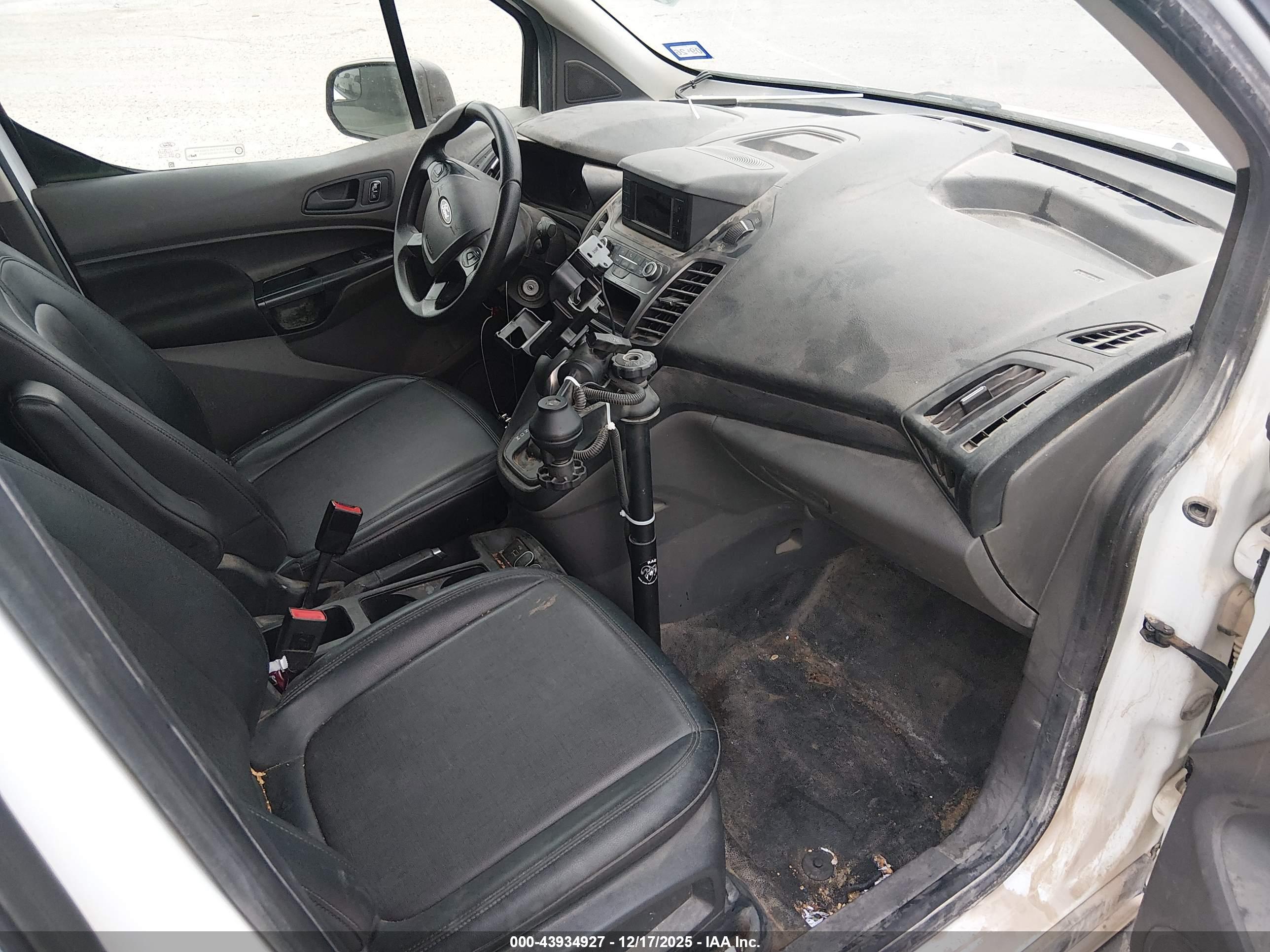 FORD TRANSIT image 5