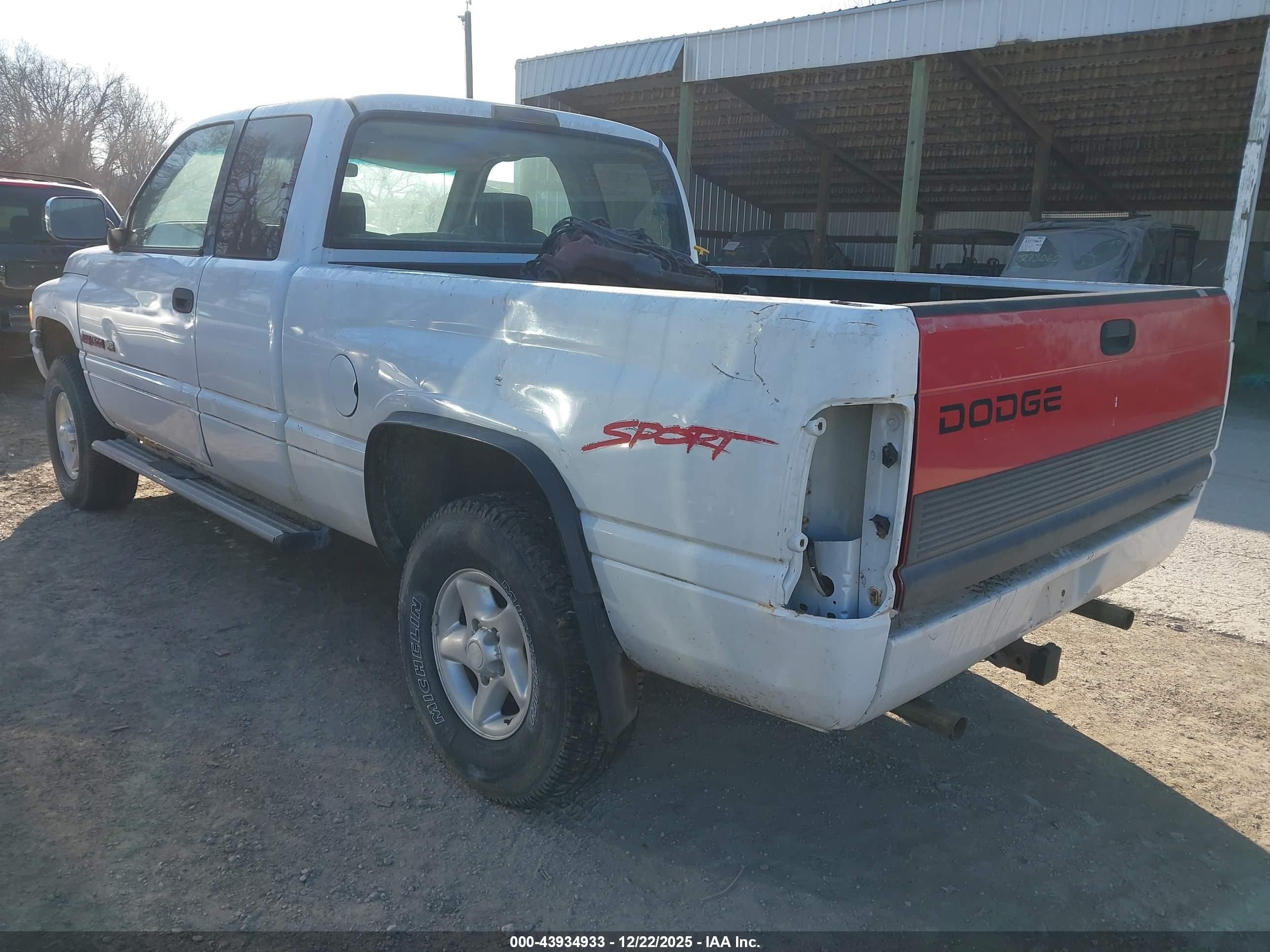 DODGE RAM image 3