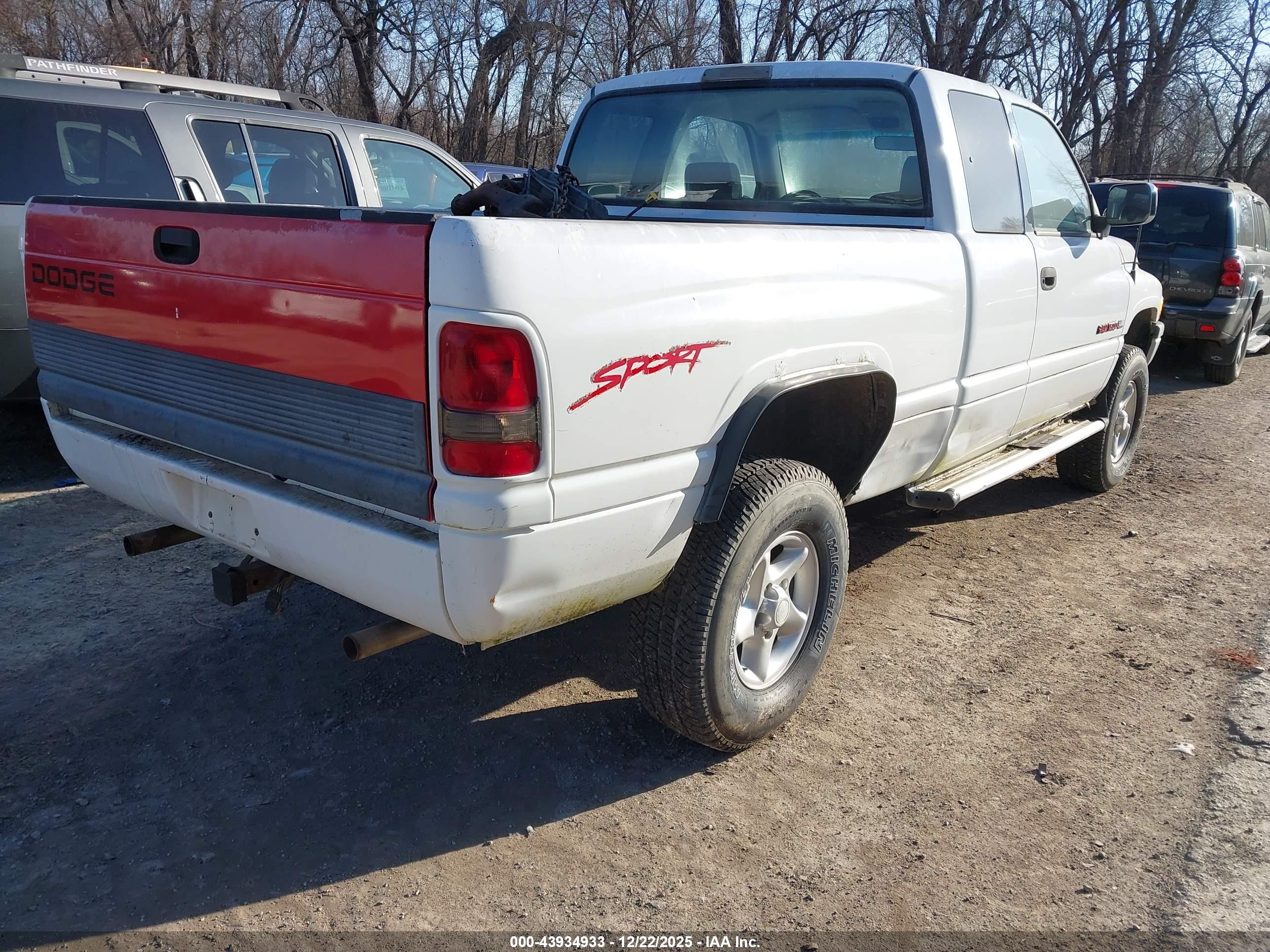 DODGE RAM image 4