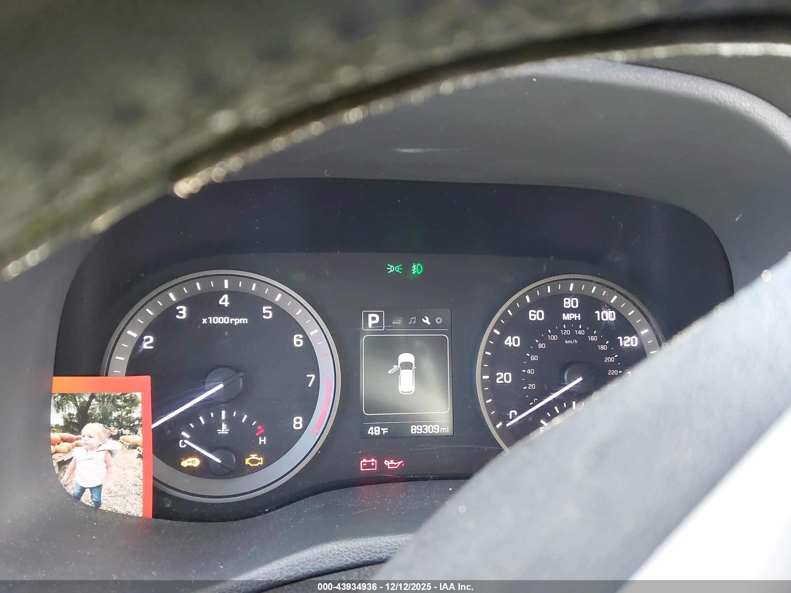 HYUNDAI TUCSON image 7