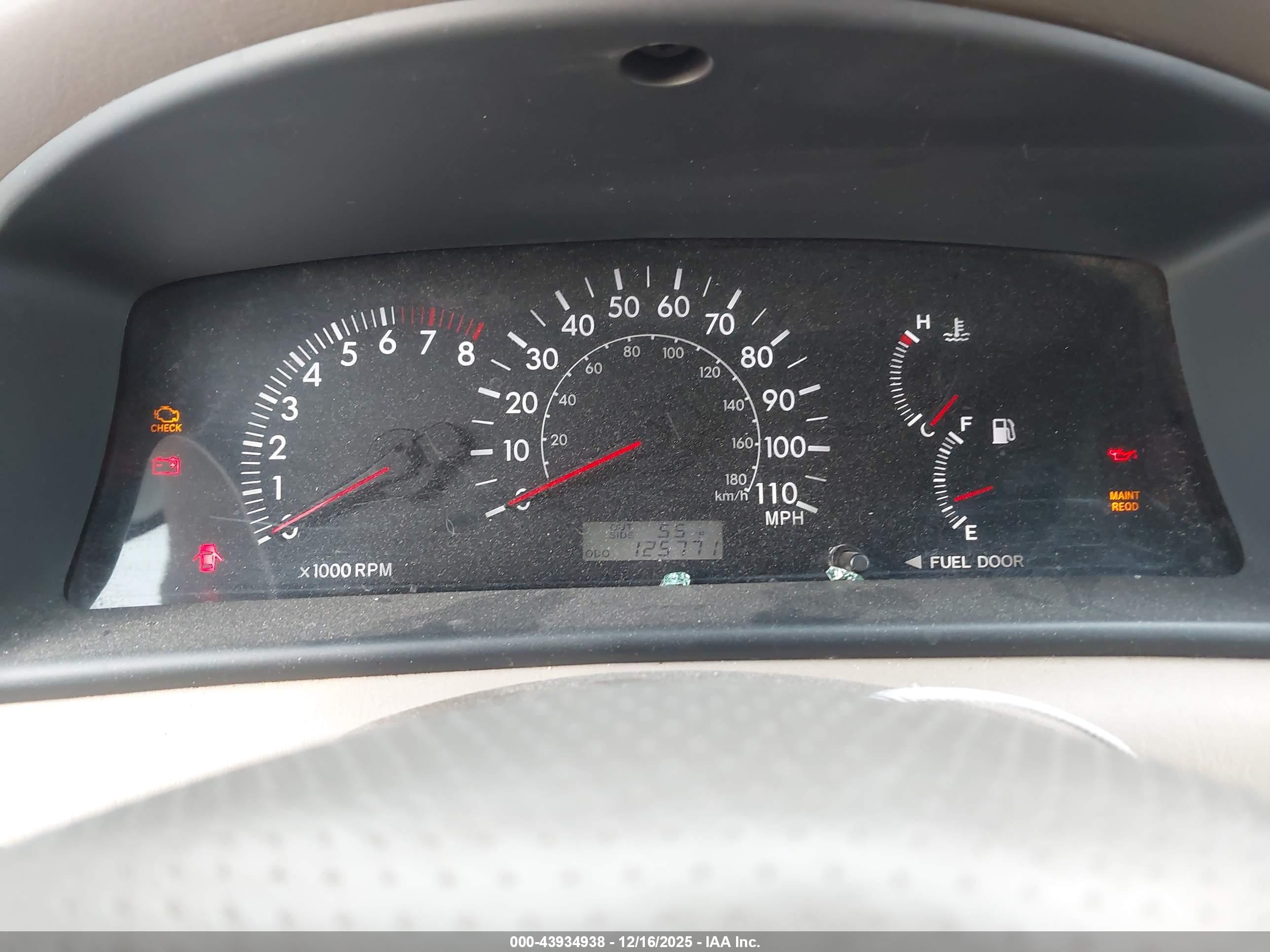 TOYOTA COROLLA image 7