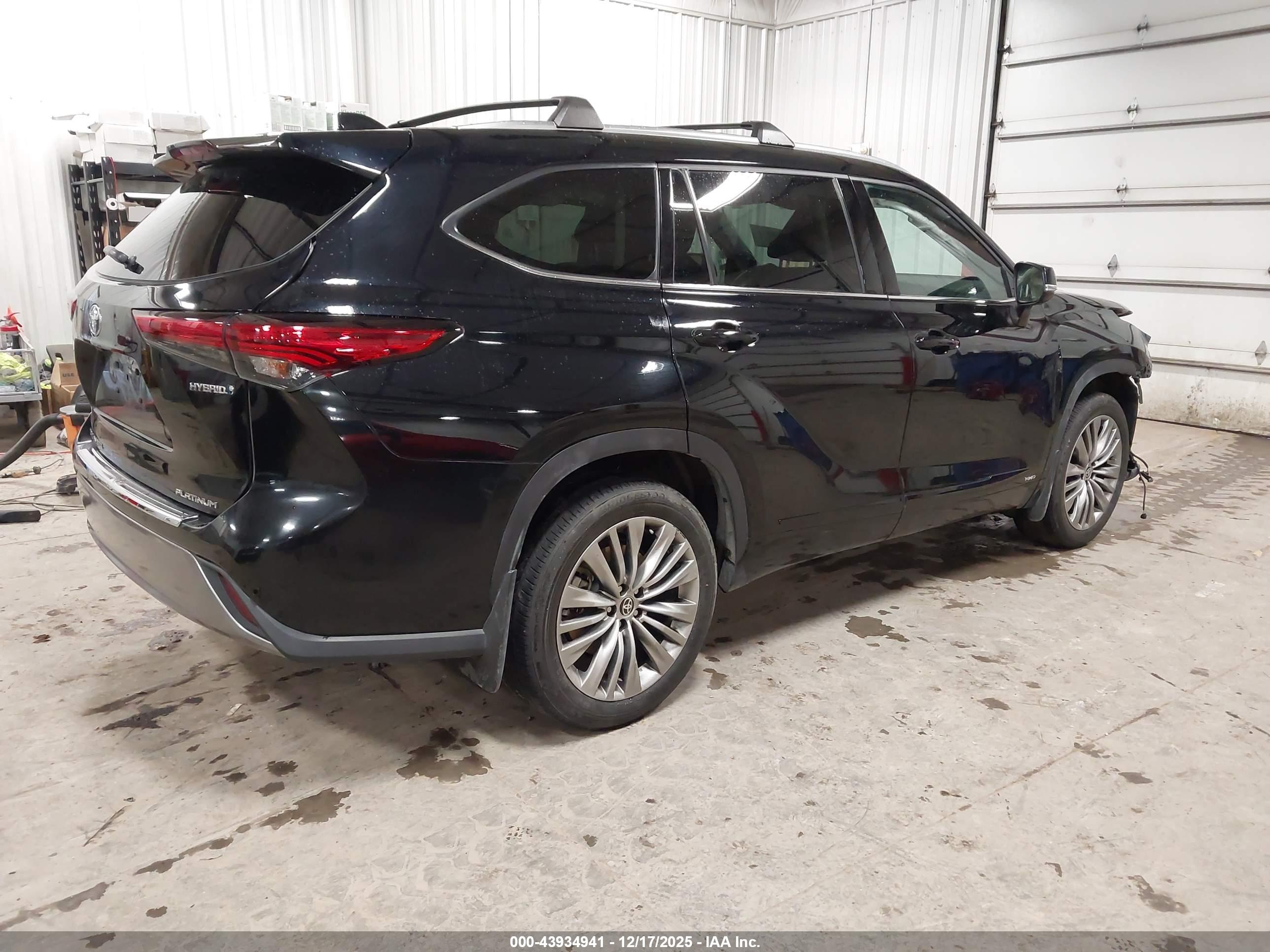 TOYOTA HIGHLANDER image 4