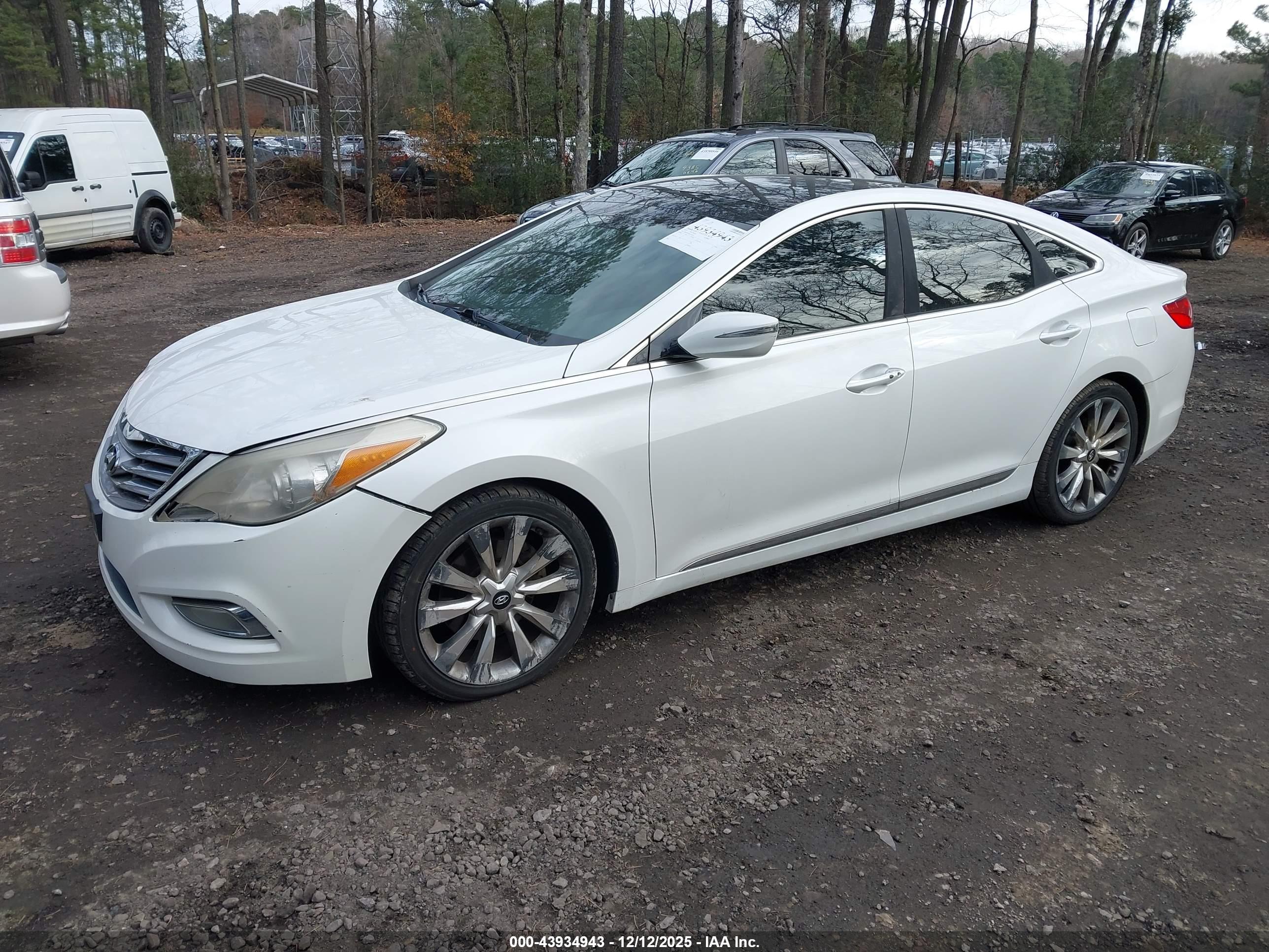 HYUNDAI AZERA image 2