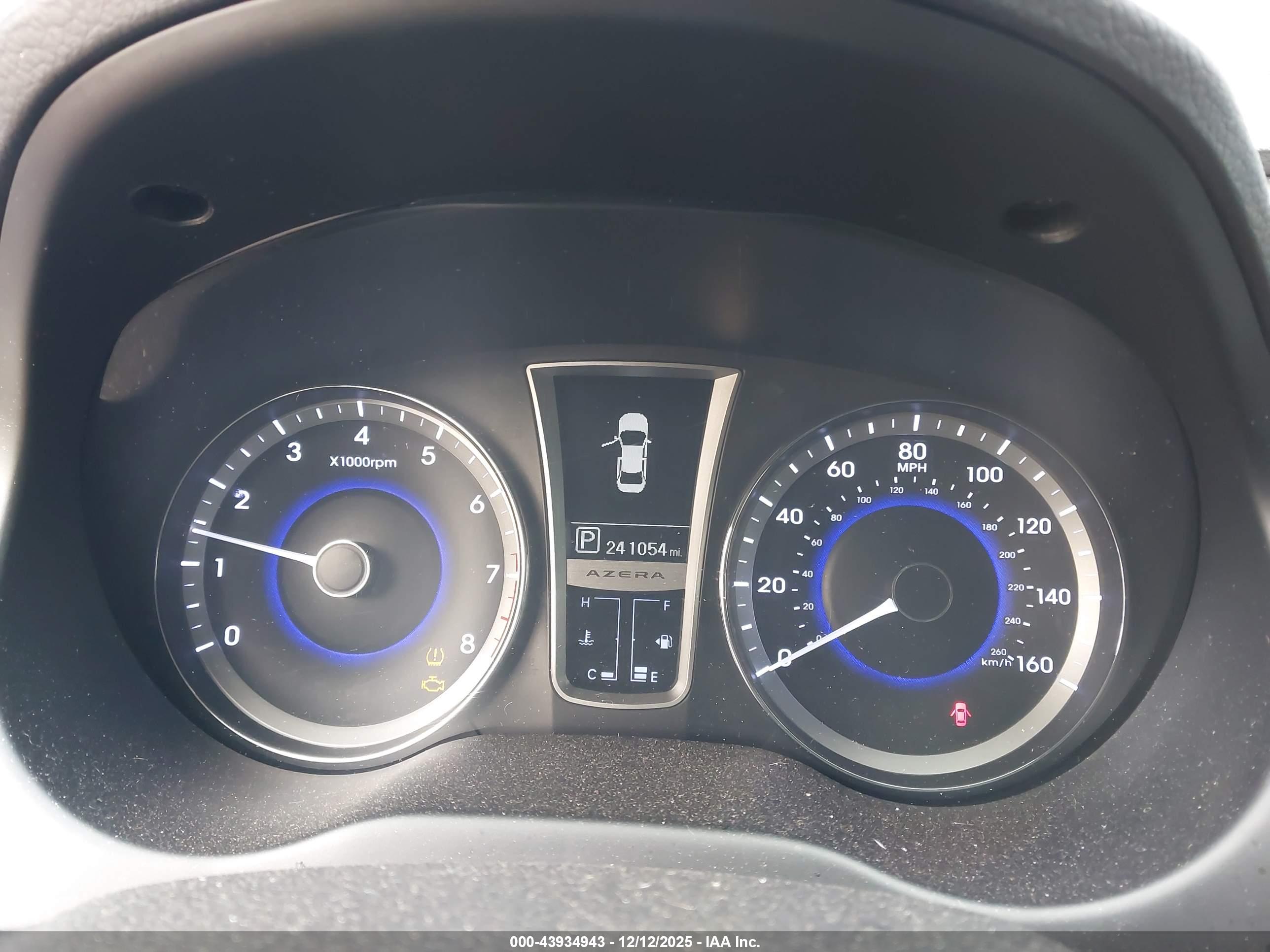 HYUNDAI AZERA image 7