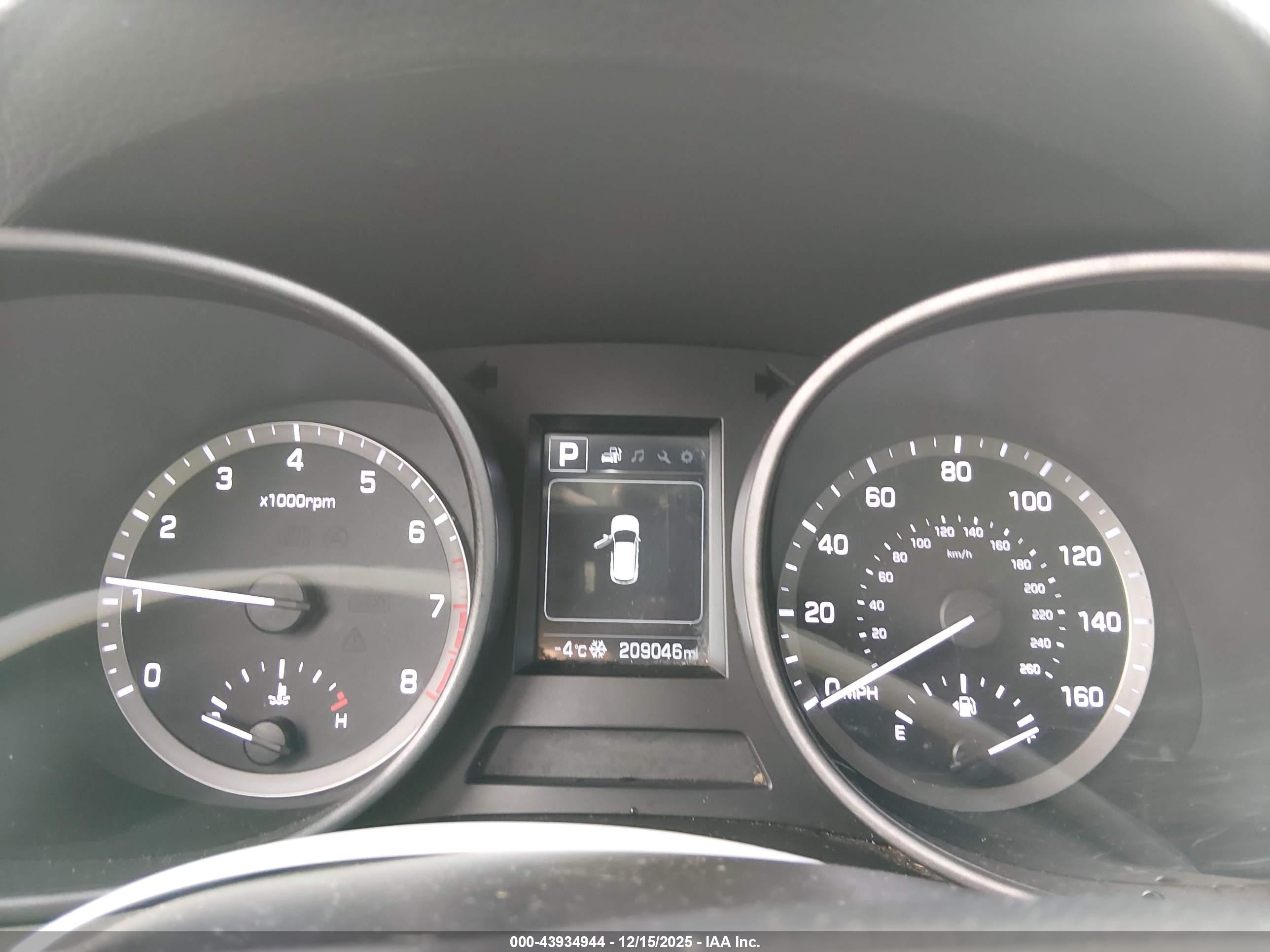 HYUNDAI SANTA image 7