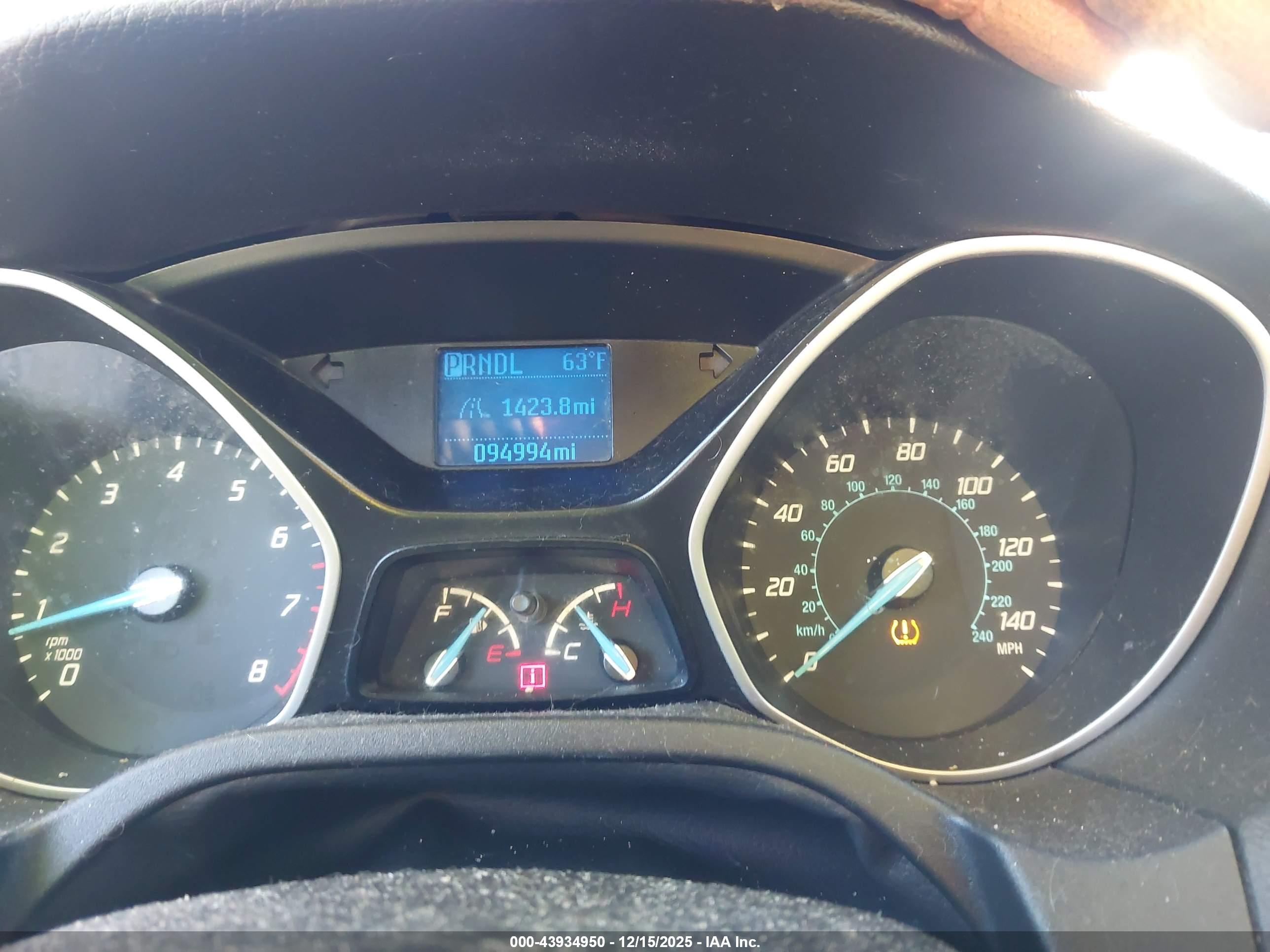 FORD FOCUS image 7