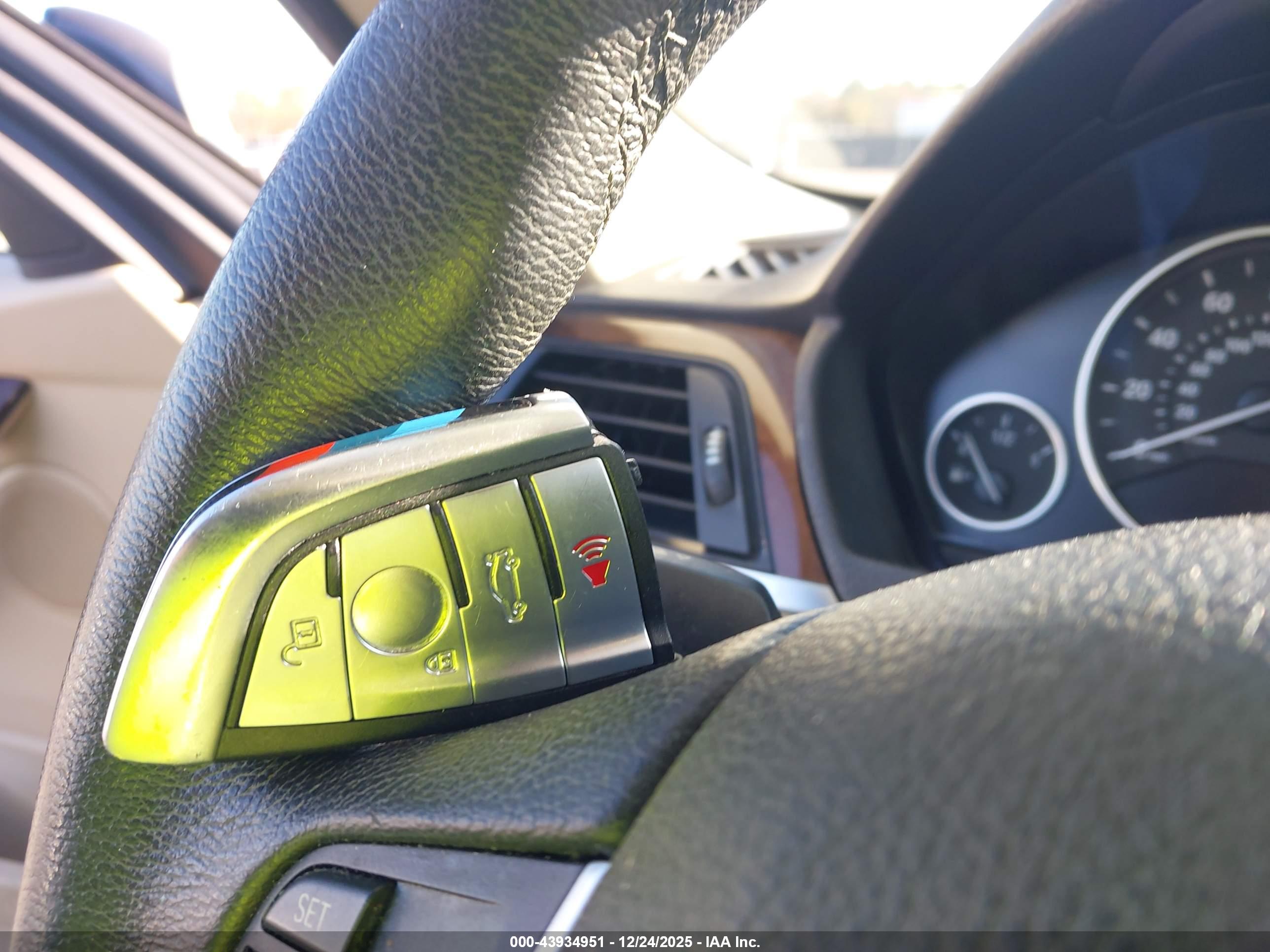 BMW 328I image 11